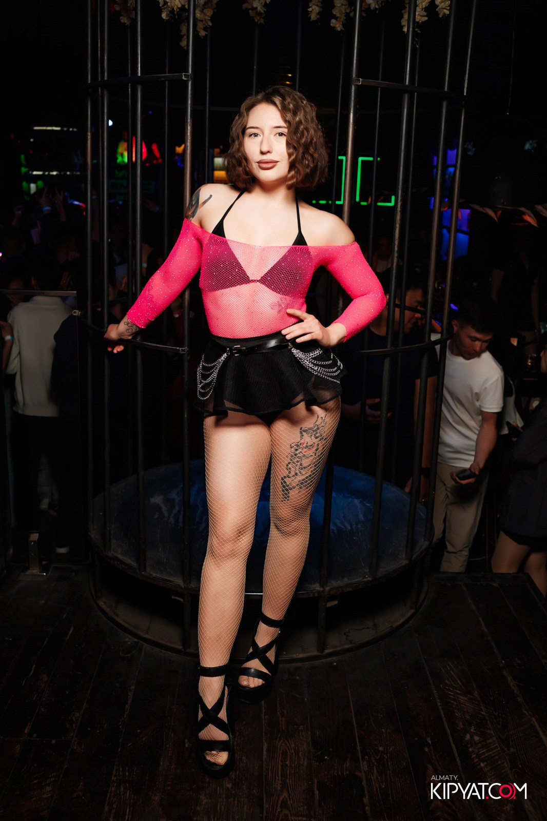 UYAT EMES BAR. КИПЯТКОМ АЛМАТЫ!