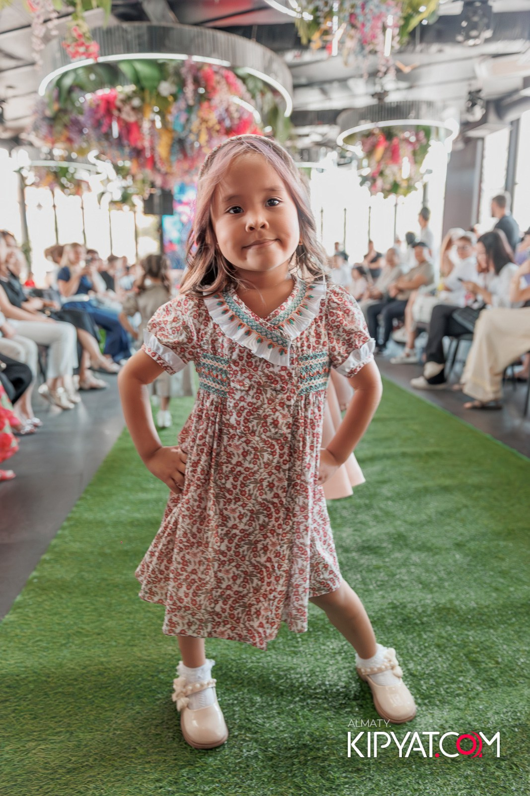 PROM KIDS FASHION SHOW. КИПЯТКОМ АЛМАТЫ!