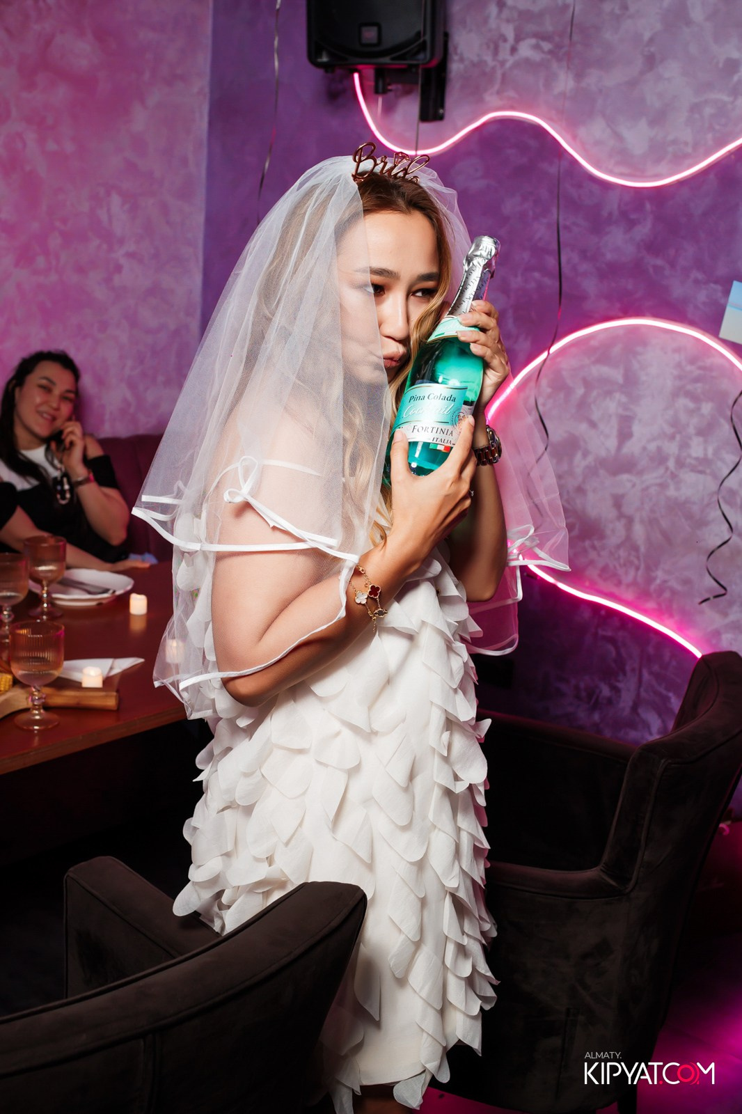 ДОРОГАЯ, Я НЕ ПИЛ. КИПЯТКОМ АЛМАТЫ!