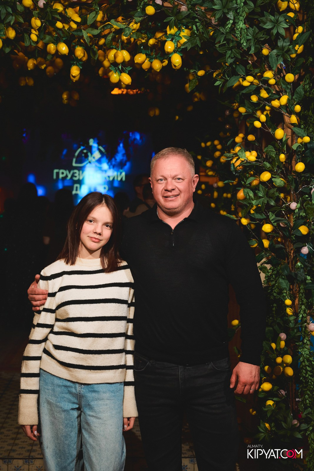 ГРУЗИНСКИЙ ДВОР НА КАБАНБАЙ БАТЫРА. КИПЯТКОМ АЛМАТЫ!