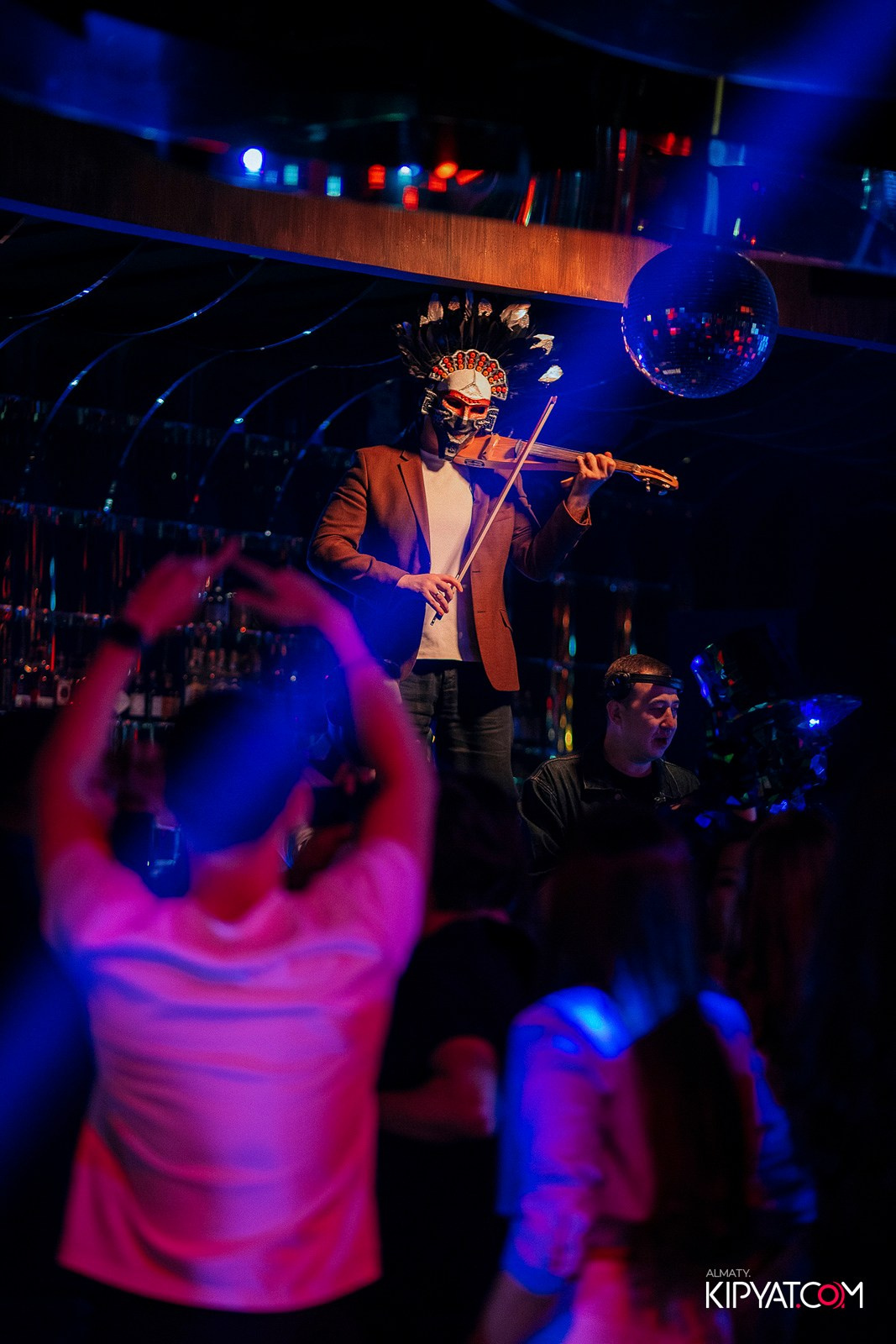 MOOD KARAOKE & TERRACE. КИПЯТКОМ АЛМАТЫ!