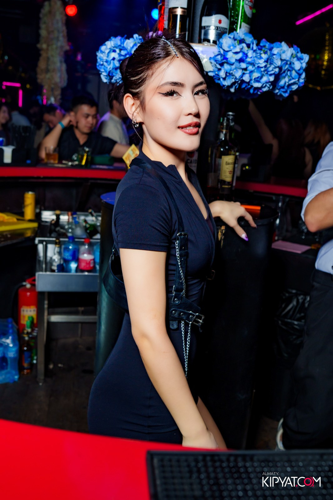 UYAT EMES BAR. КИПЯТКОМ АЛМАТЫ!