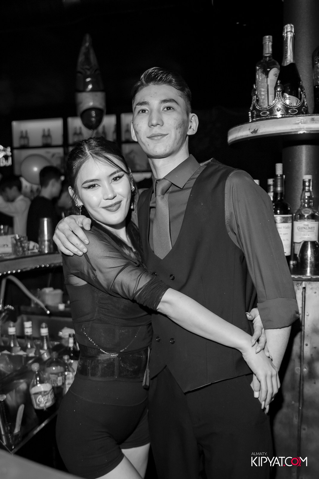 UYAT EMES BAR. КИПЯТКОМ АЛМАТЫ! Фотосъемка мероприятий в Алматы