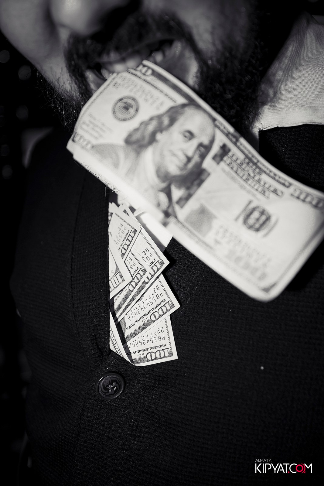 FRIENDS BAR & TERRACE. КИПЯТКОМ АЛМАТЫ!