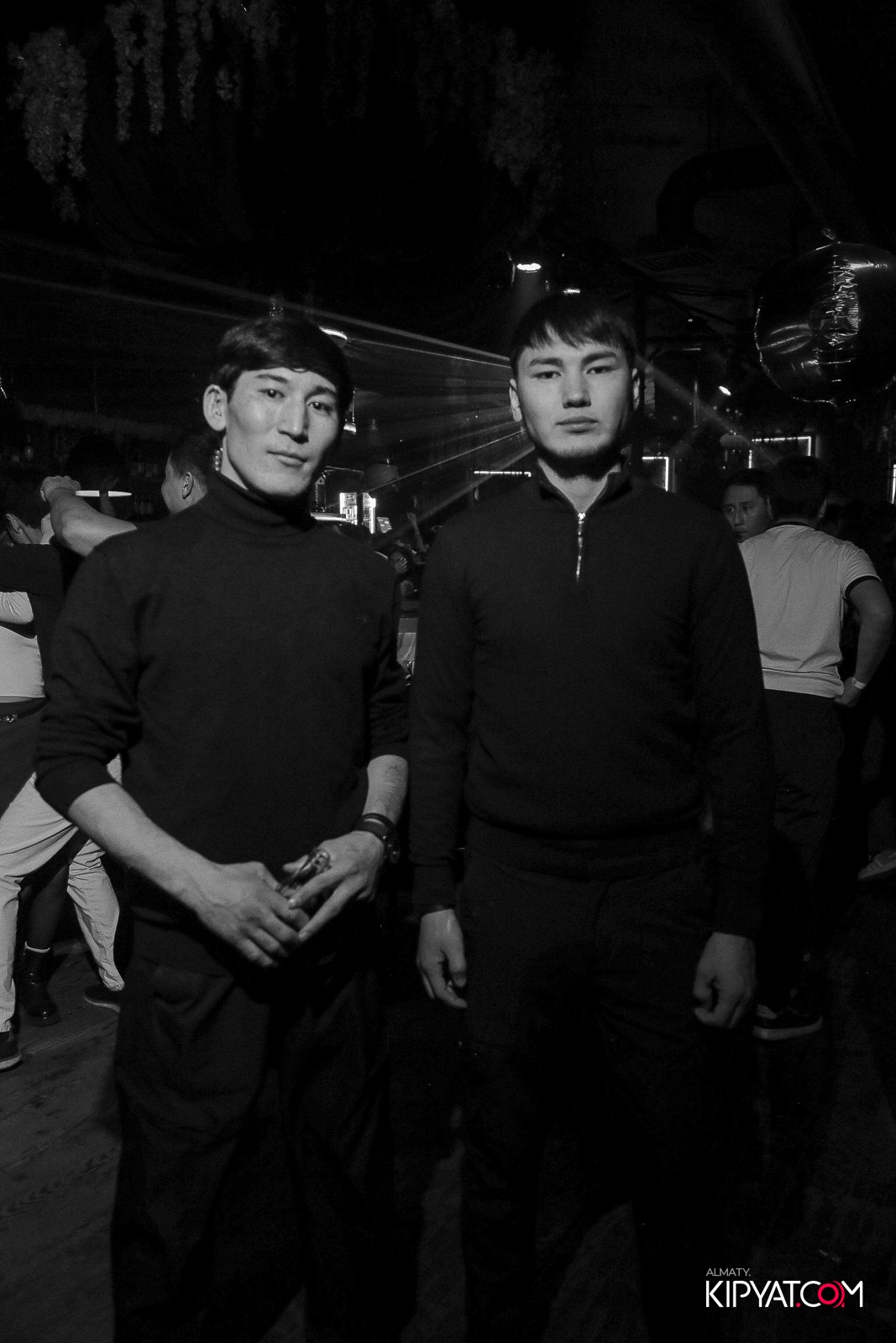 UYAT EMES BAR. КИПЯТКОМ АЛМАТЫ! Фотосъемка мероприятий в Алматы