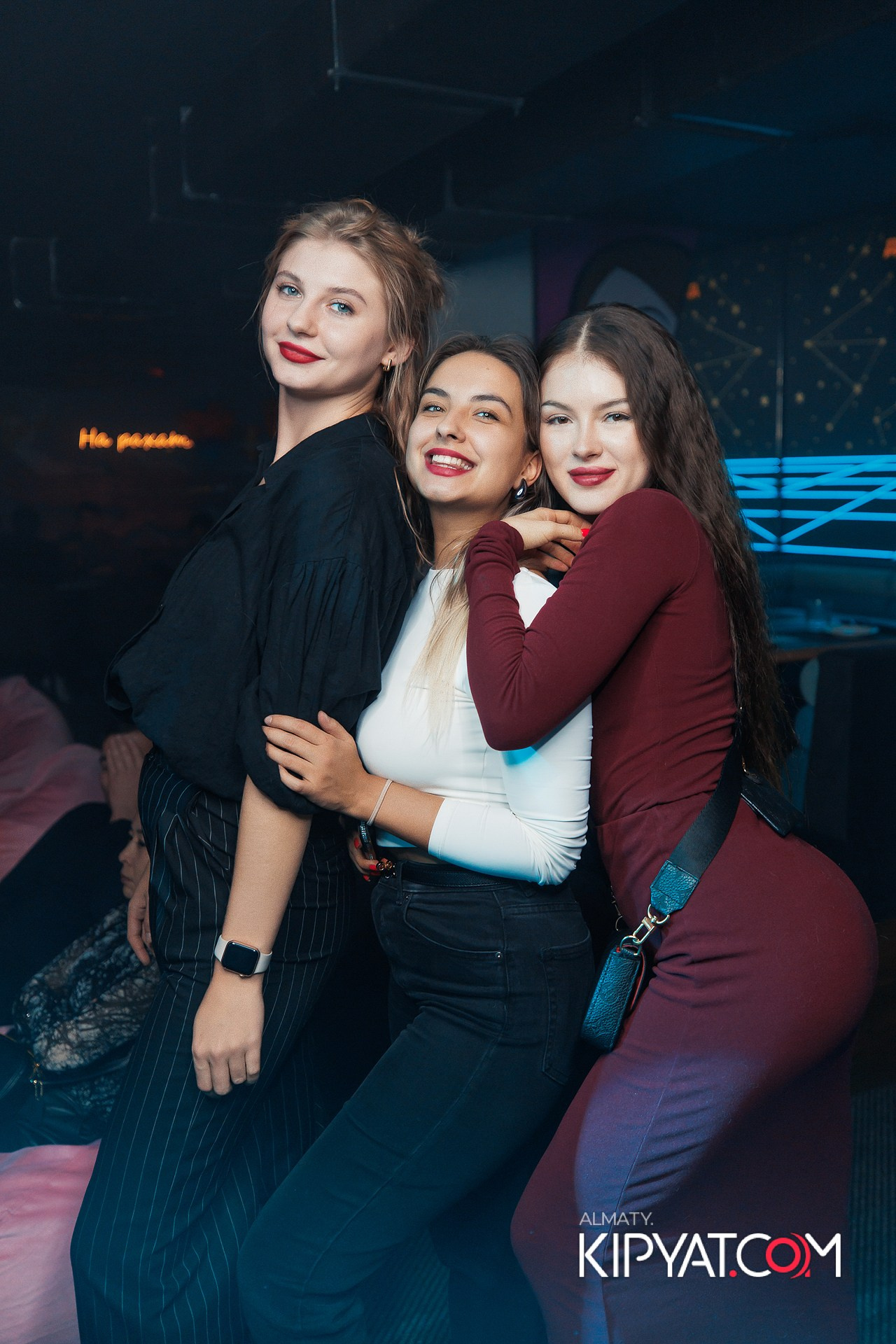 КОНЦЕРТ ГРУППЫ HIFI SANTA BARBARA. КИПЯТКОМ АЛМАТЫ!