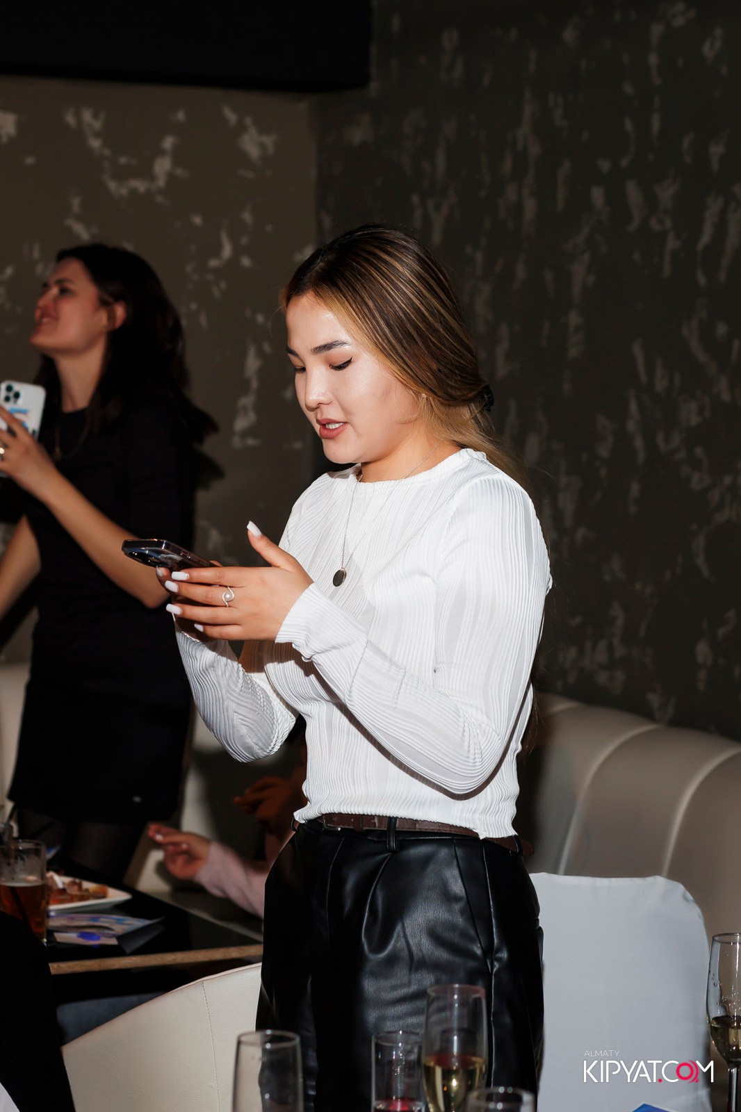 МУЗЫКАЛЬНОЕ ЛОТО В HIT RETRO. КИПЯТКОМ АЛМАТЫ! Фотосъемка мероприятий в Алматы