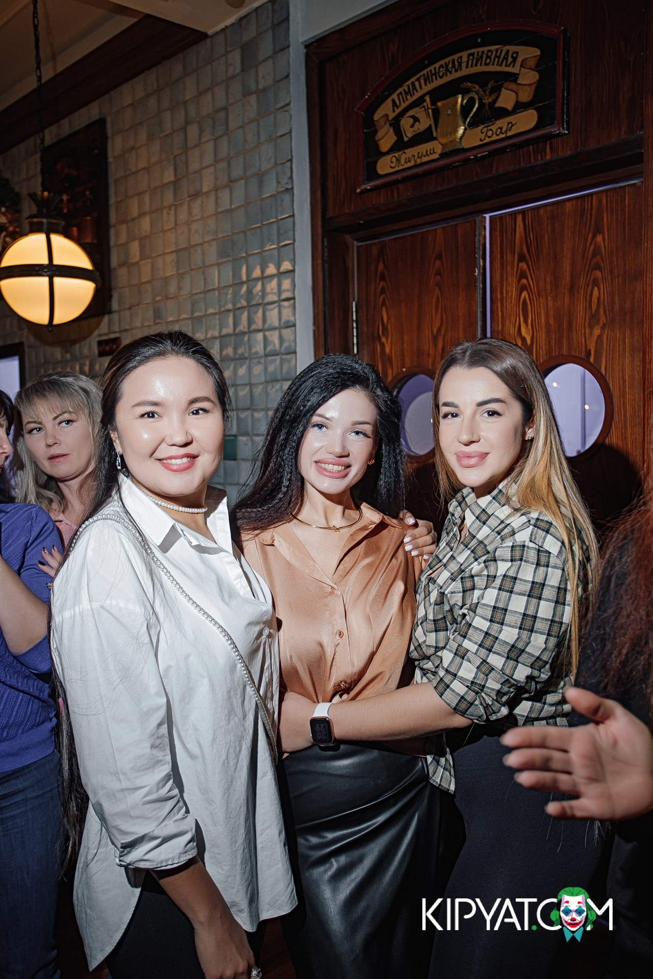 ЖИГУЛИ БАР. КИПЯТКОМ АЛМАТЫ!