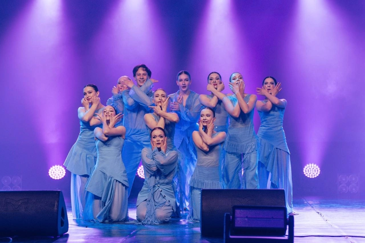 Танцевальная шоу-группа «GRANAT»