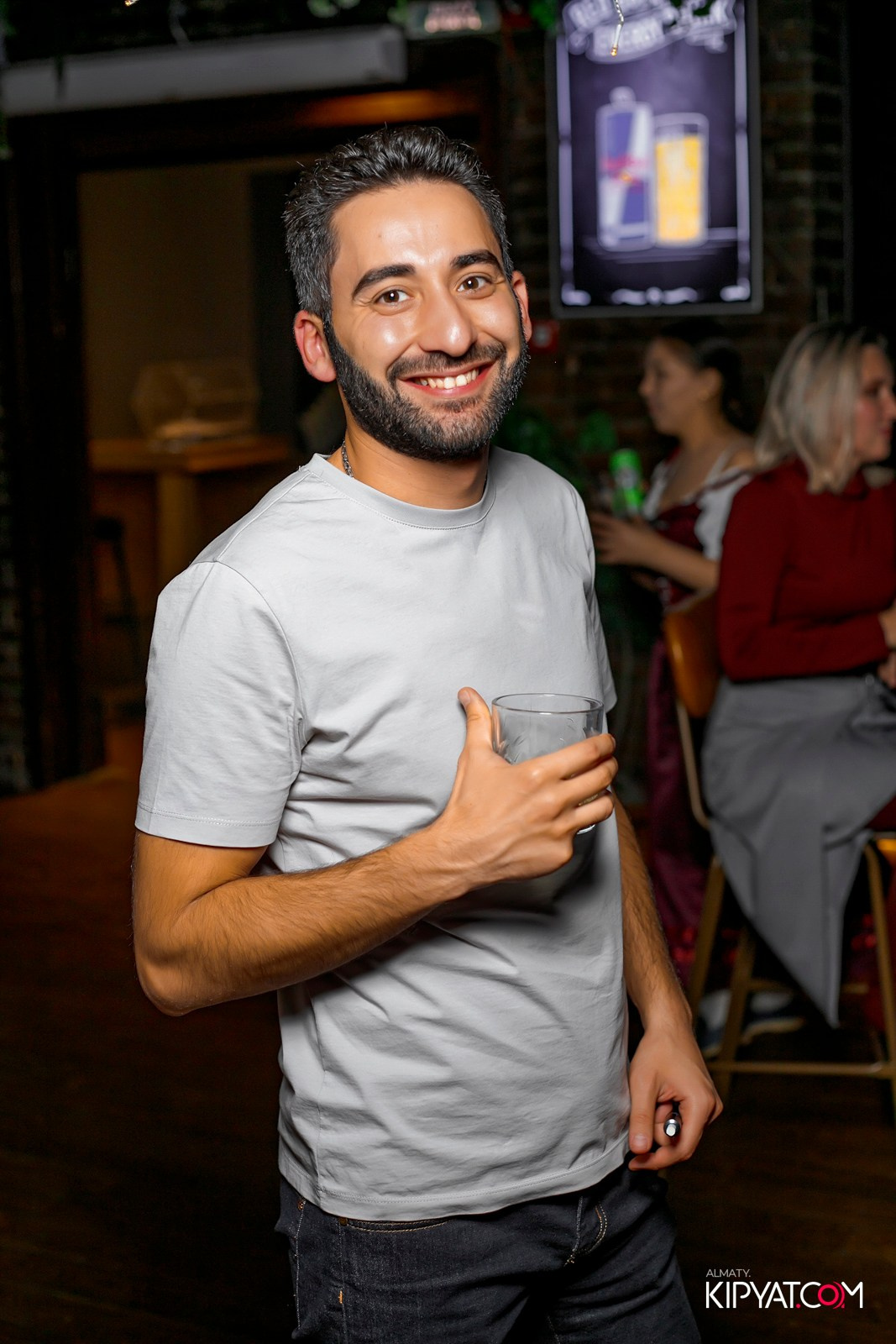 MUNCHEN PUB. КИПЯТКОМ АЛМАТЫ!