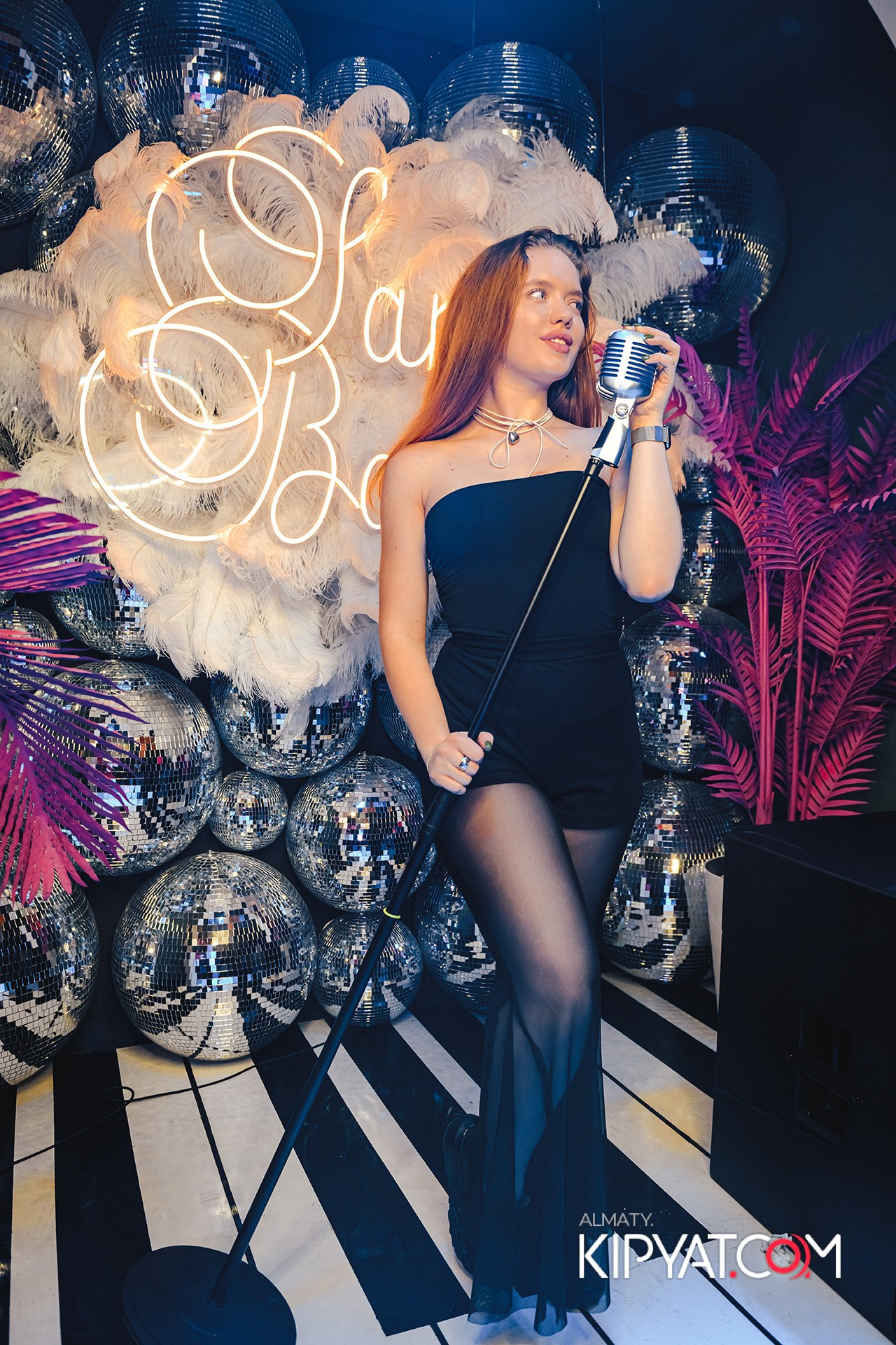 ВЫСТУПЛЕНИЕ ГРУППЫ ВИРУС SANTA BARBARA. КИПЯТКОМ АЛМАТЫ!