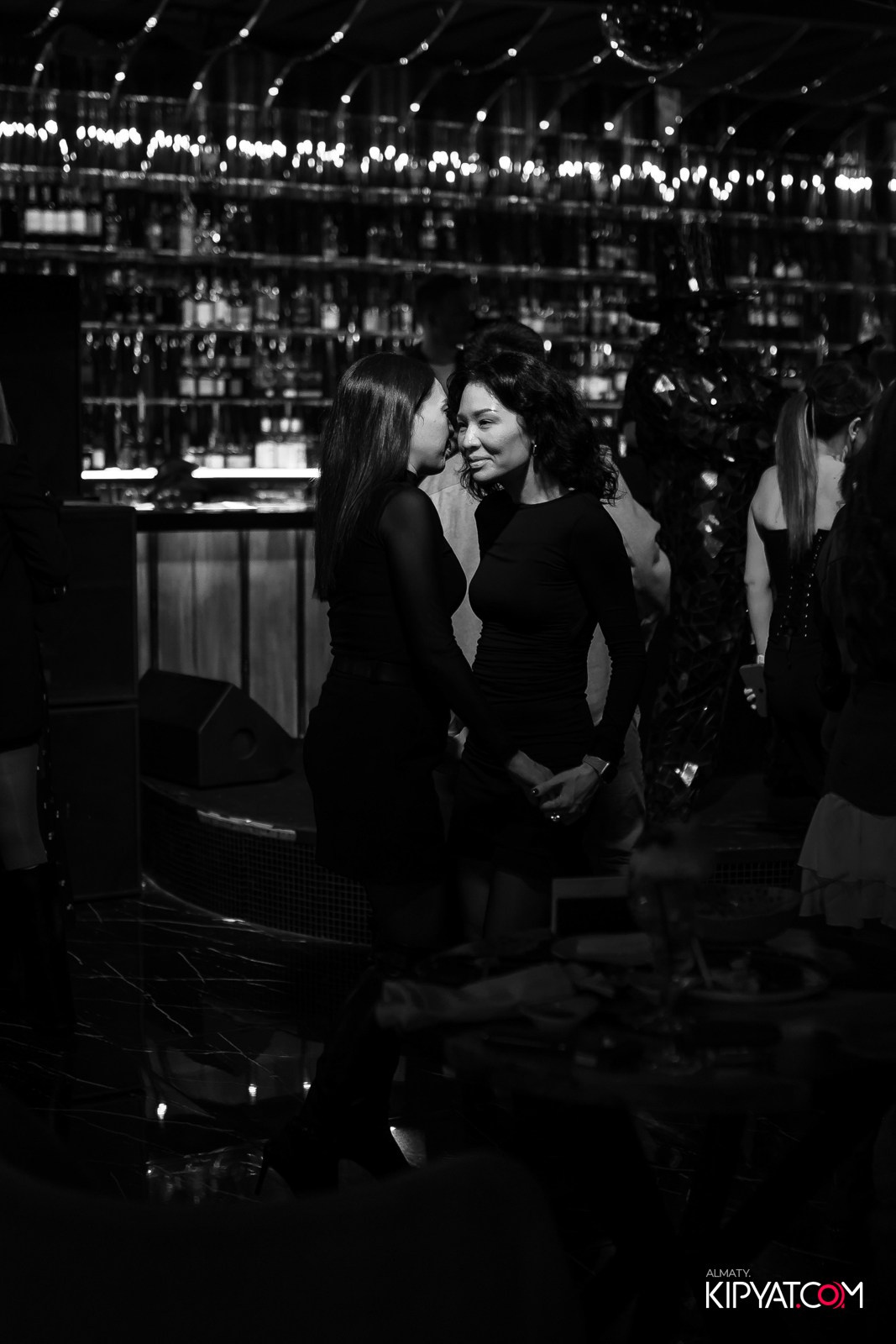 MOOD KARAOKE & TERRACE. КИПЯТКОМ АЛМАТЫ!