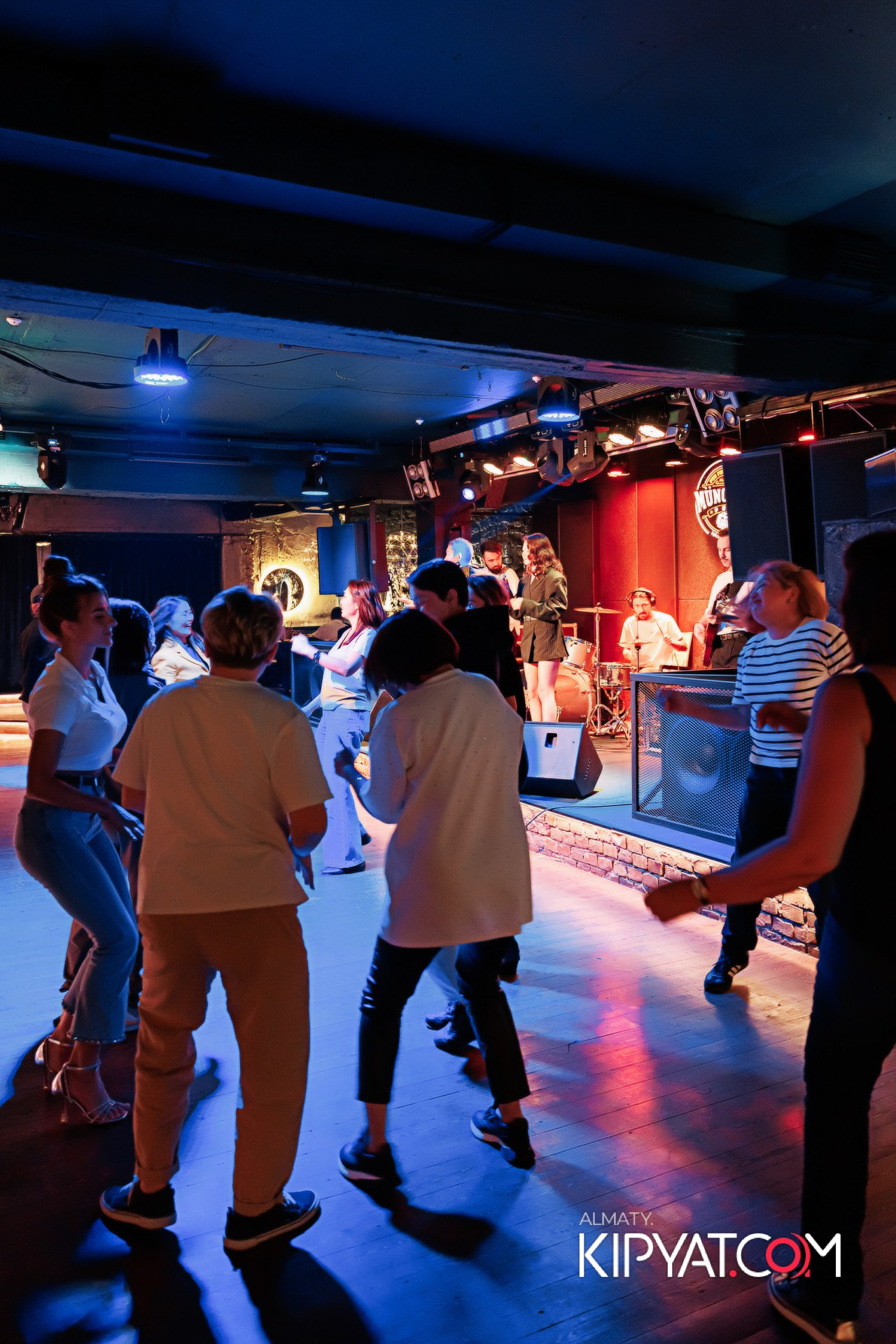 Munchen Pub на Панфилова. КИПЯТКОМ АЛМАТЫ!