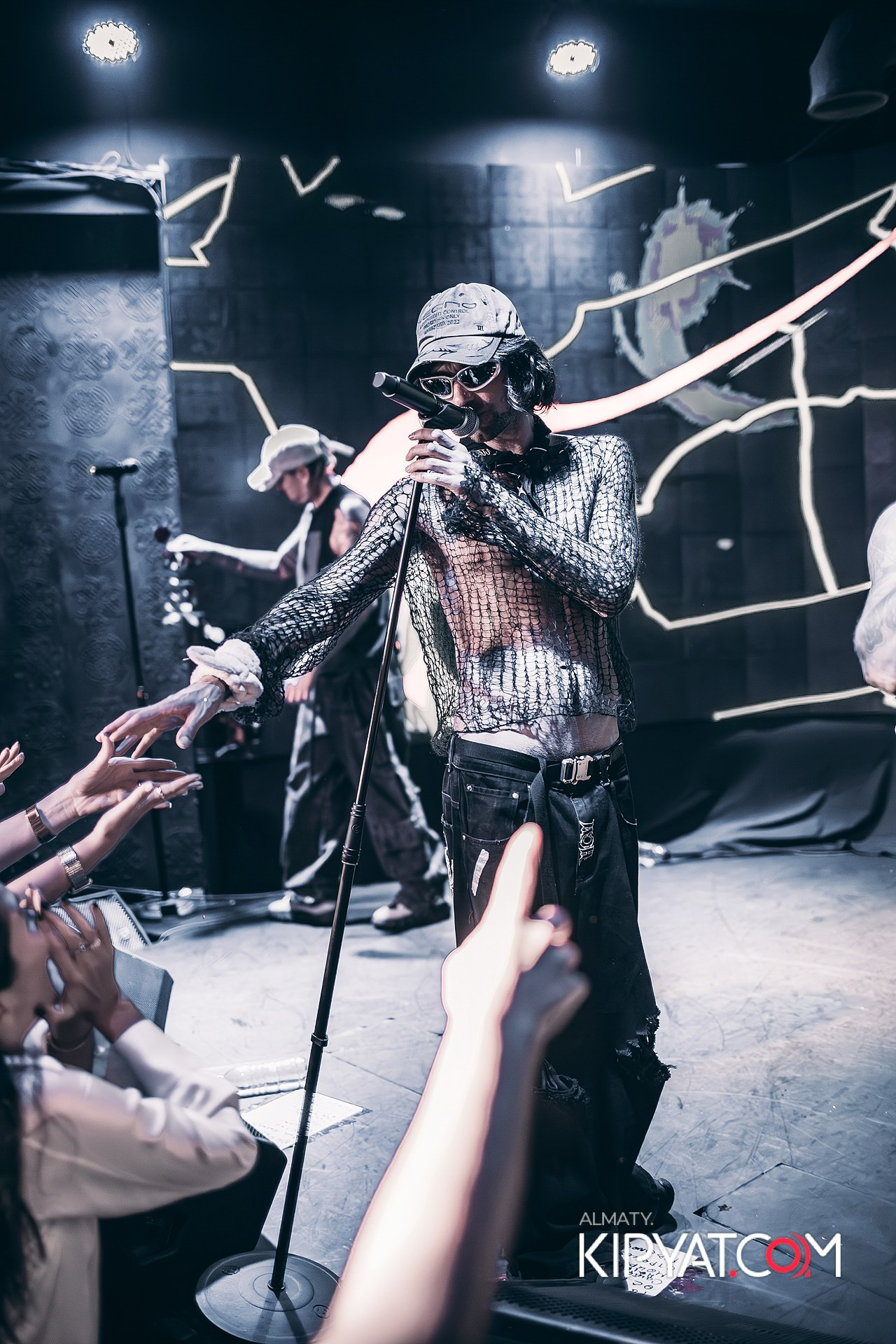 QUEST PISTOLS В РЕСТОРАНЕ NINO. КИПЯТКОМ АЛМАТЫ!