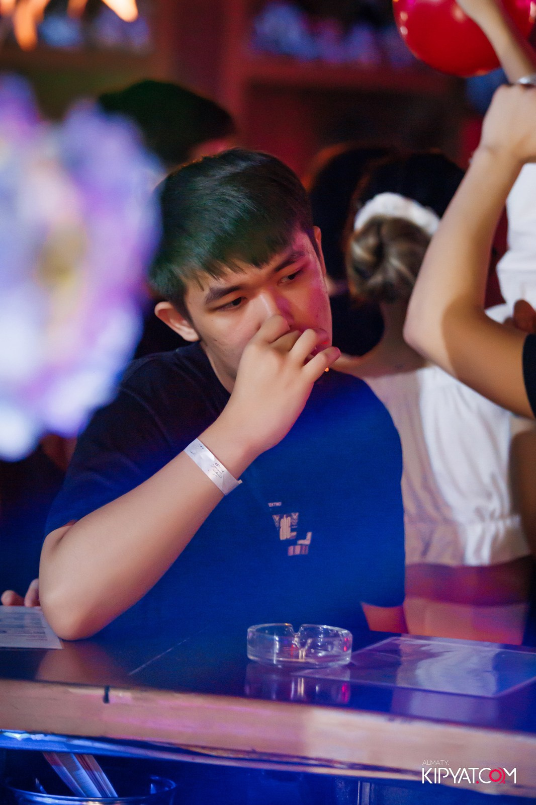 UYAT EMES BAR. КИПЯТКОМ АЛМАТЫ!