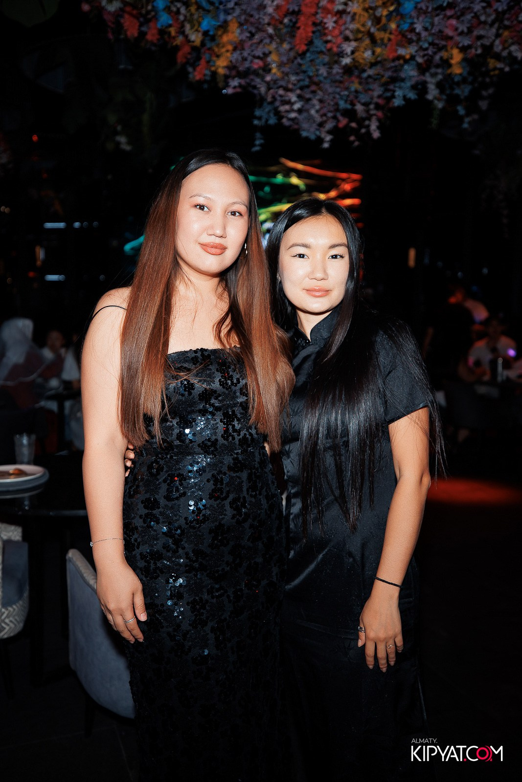 FRIENDS BAR & TERRACE. КИПЯТКОМ АЛМАТЫ!