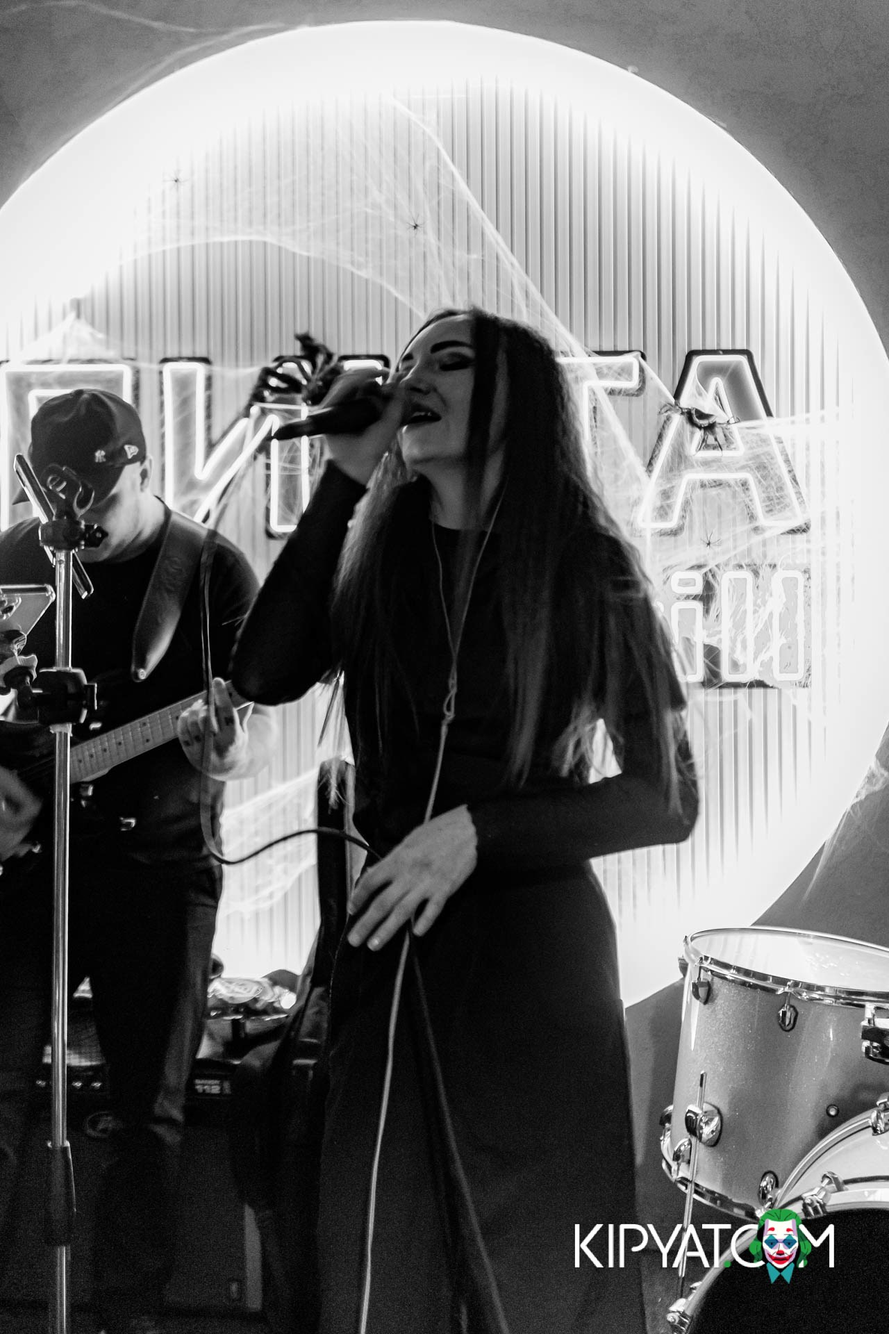 ПИНТА НА АУЭЗОВА. КИПЯТКОМ АЛМАТЫ!