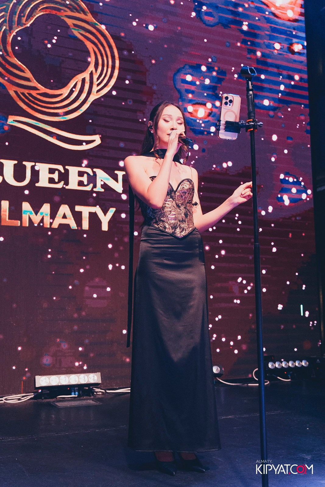 QUЕЕN. КИПЯТКОМ АЛМАТЫ!