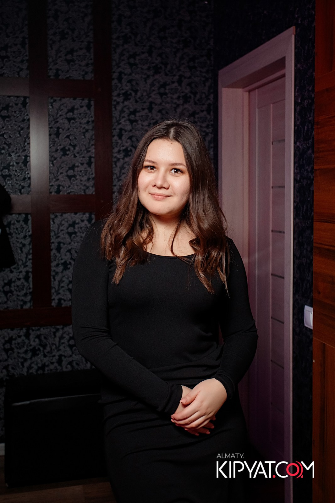 КАРАОКЕ-БАР РОЯЛЬ НА НУРМАКОВА. КИПЯТКОМ АЛМАТЫ!