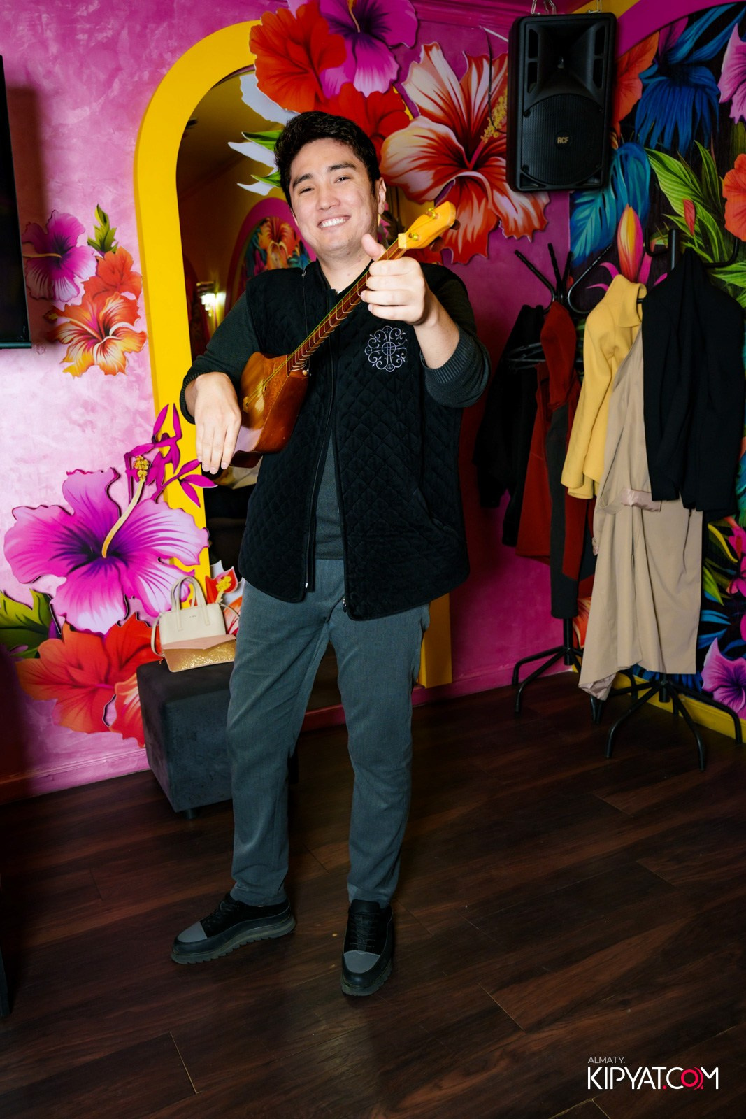 УХО И МЕДВЕДЬ НА САИНА. КИПЯТКОМ АЛМАТЫ!