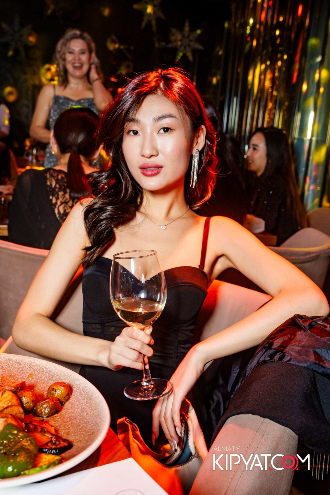 MOOD KARAOKE & TERRACE. КИПЯТКОМ АЛМАТЫ!