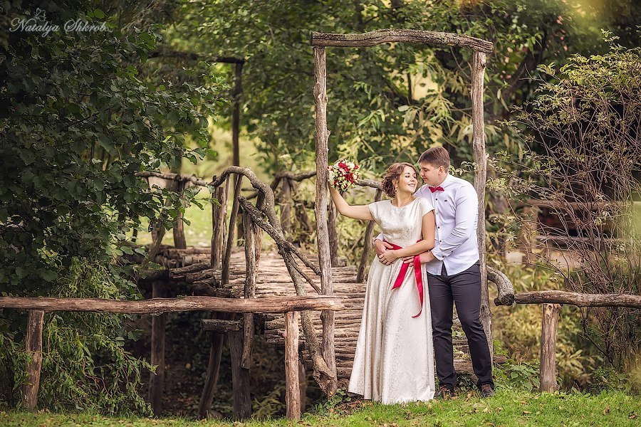 Свадебное фото на природе, жених и невеста, дятьково