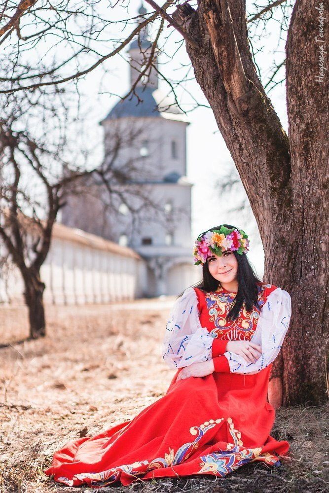 русские народные костюмы, свенский монастырь, брянск, фотосессия в яблоневом саду