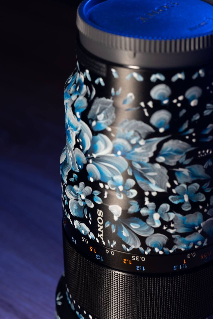 Sony 90 mm f 2,8 macro G «Гжель». Авторская роспись объективов. Превратите технику в арт-объект