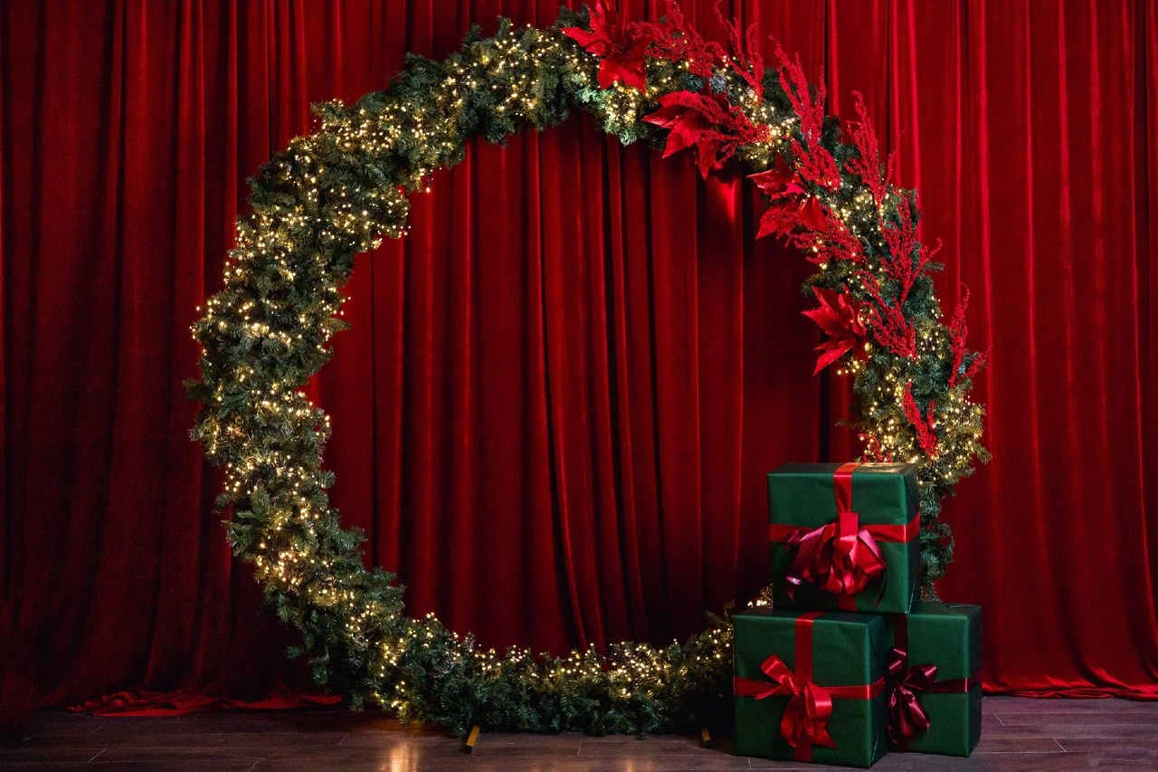 Веранда (темный зал) Куйбышева ул. 43 оф 406. Фотограф в Омске