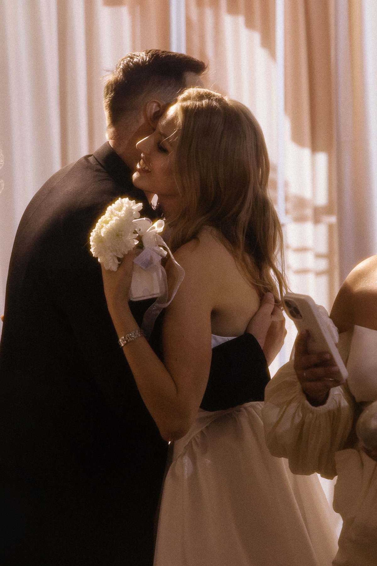 Фотограф на свадебную вечеринку Москва. VERSLIBRE | Свадебный и репортажный фотограф в Санкт-Петербурге, Москве, и Поволжье