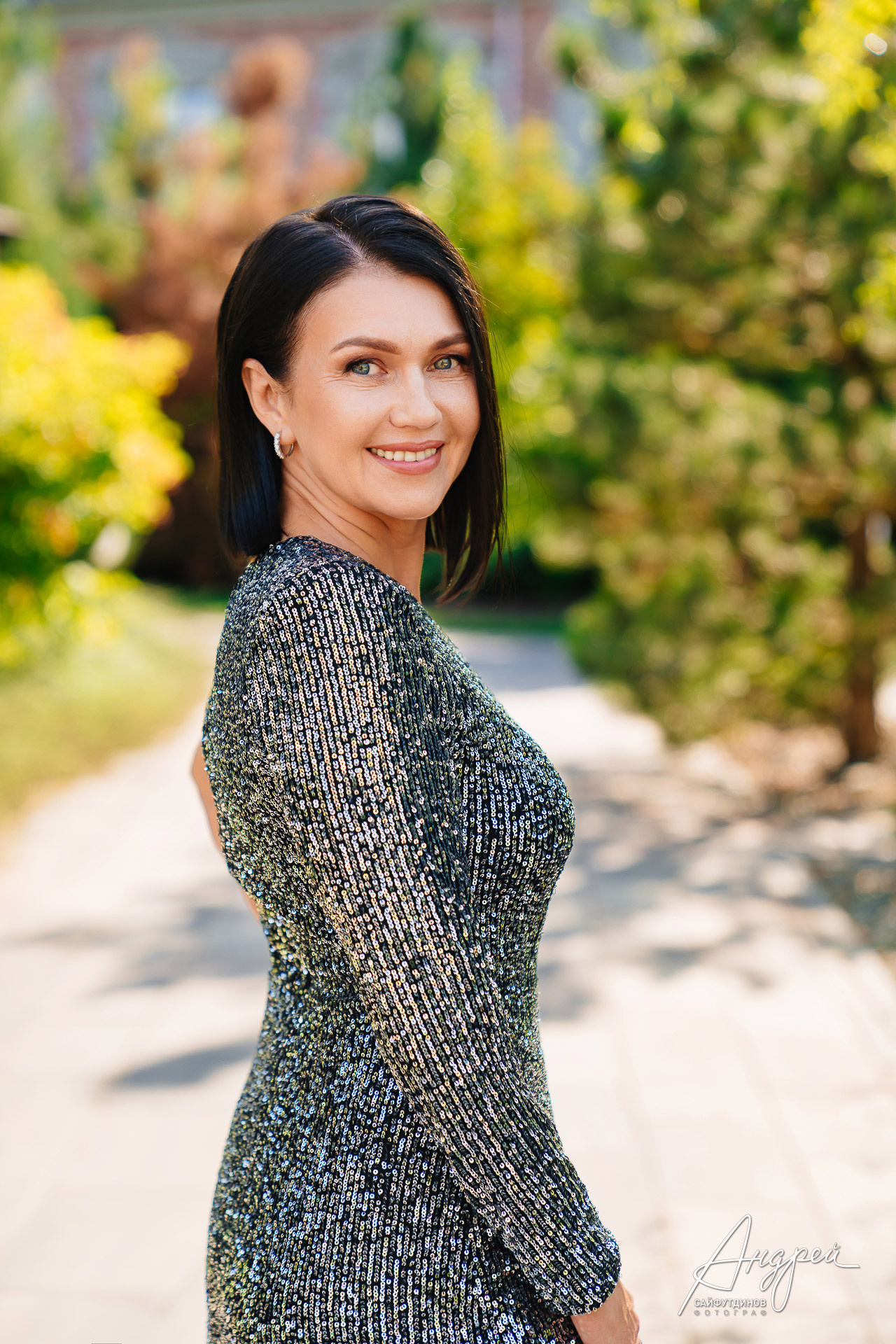 Юбилей Марины. Репортажная фотосъёмка юбилея. Фотограф А. Сайфутдинов. Свадебный и семейный фотограф в Ростове-на-Дону. Андрей Сайфутдинов