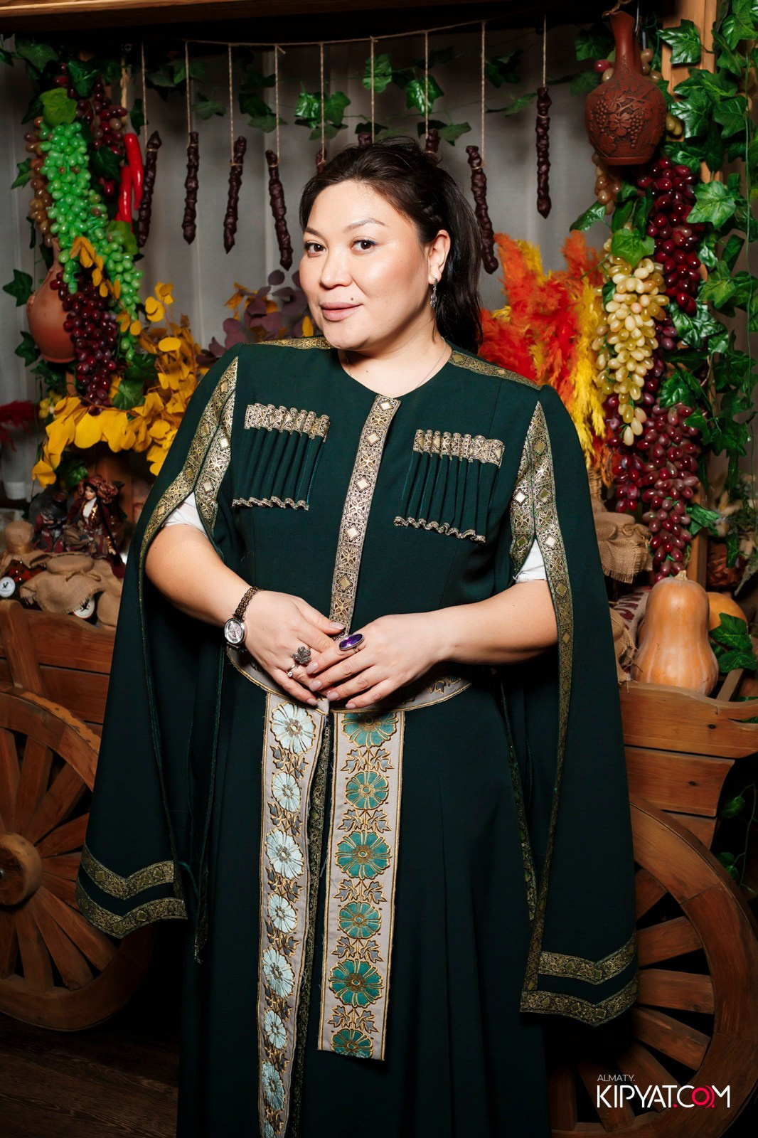 КАВКАЗСКИЙ ВЕЧЕР В ВАХТАНГУРИ. КИПЯТКОМ АЛМАТЫ!