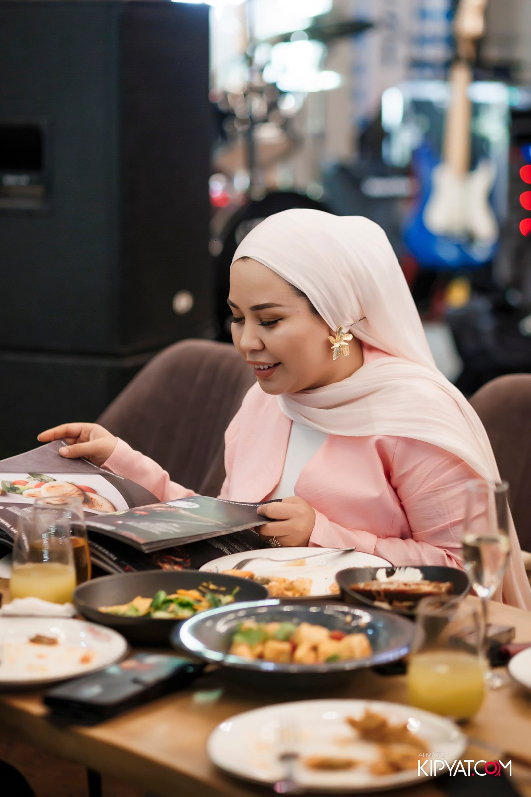 OKTOBERFEST-ПИНТА PREMIUM. КИПЯТКОМ АЛМАТЫ!