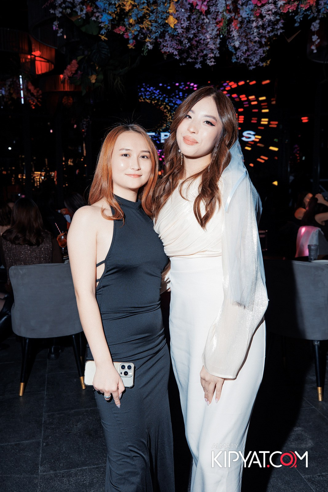 FRIENDS BAR & TERRACE. КИПЯТКОМ АЛМАТЫ! Фотосъемка мероприятий в Алматы