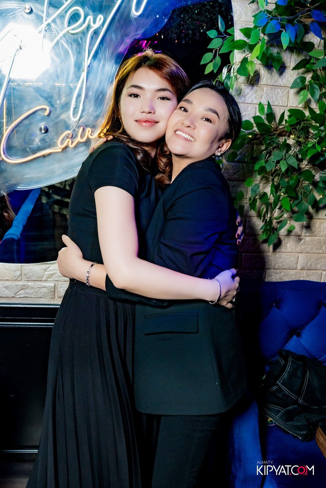 УХО И МЕДВЕДЬ НА САИНА. КИПЯТКОМ АЛМАТЫ!