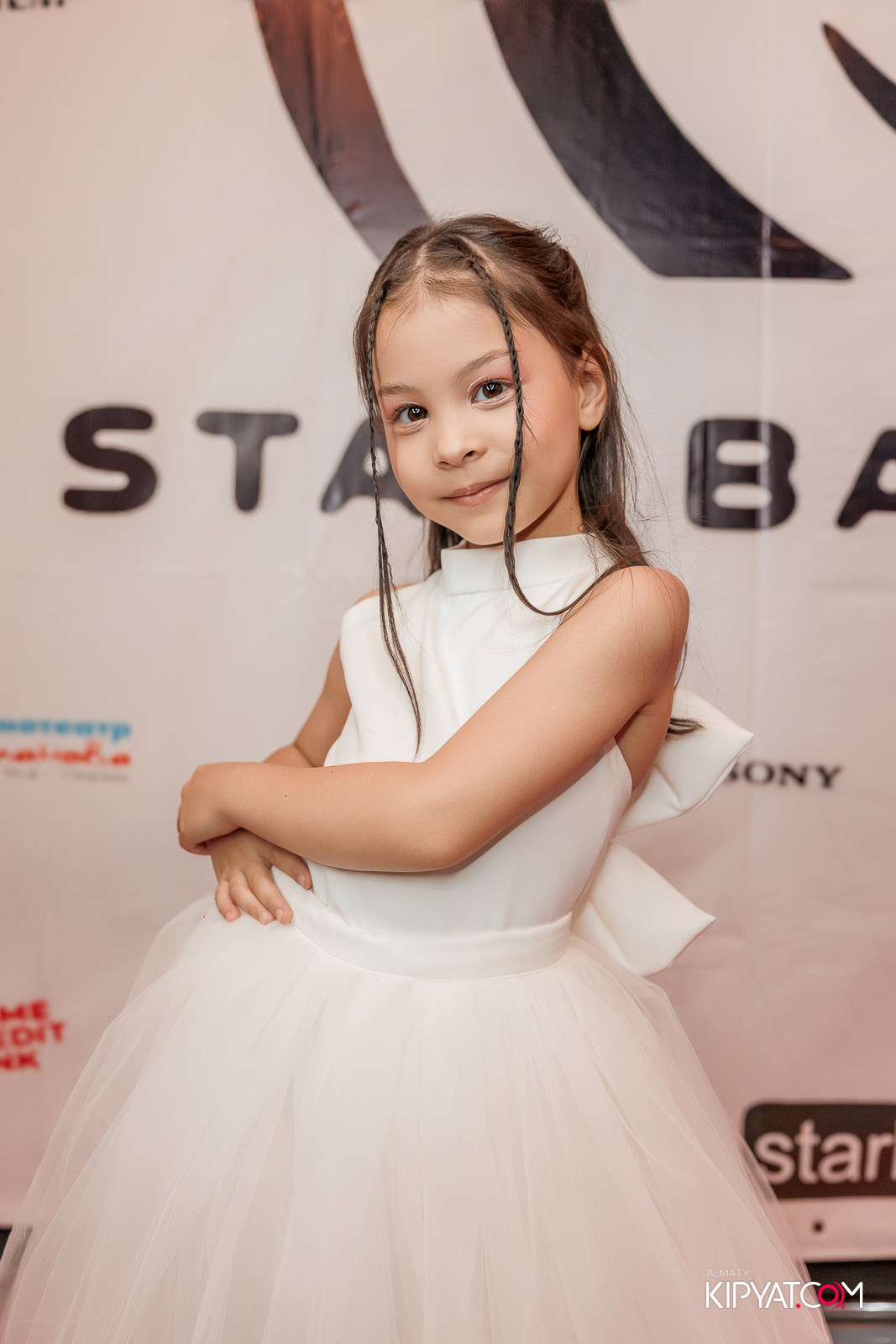 ПРЕЗЕНТАЦИЯ 10 ГРУППЫ КИНОПРОЕКТА STARBALALAR. КИПЯТКОМ АЛМАТЫ!