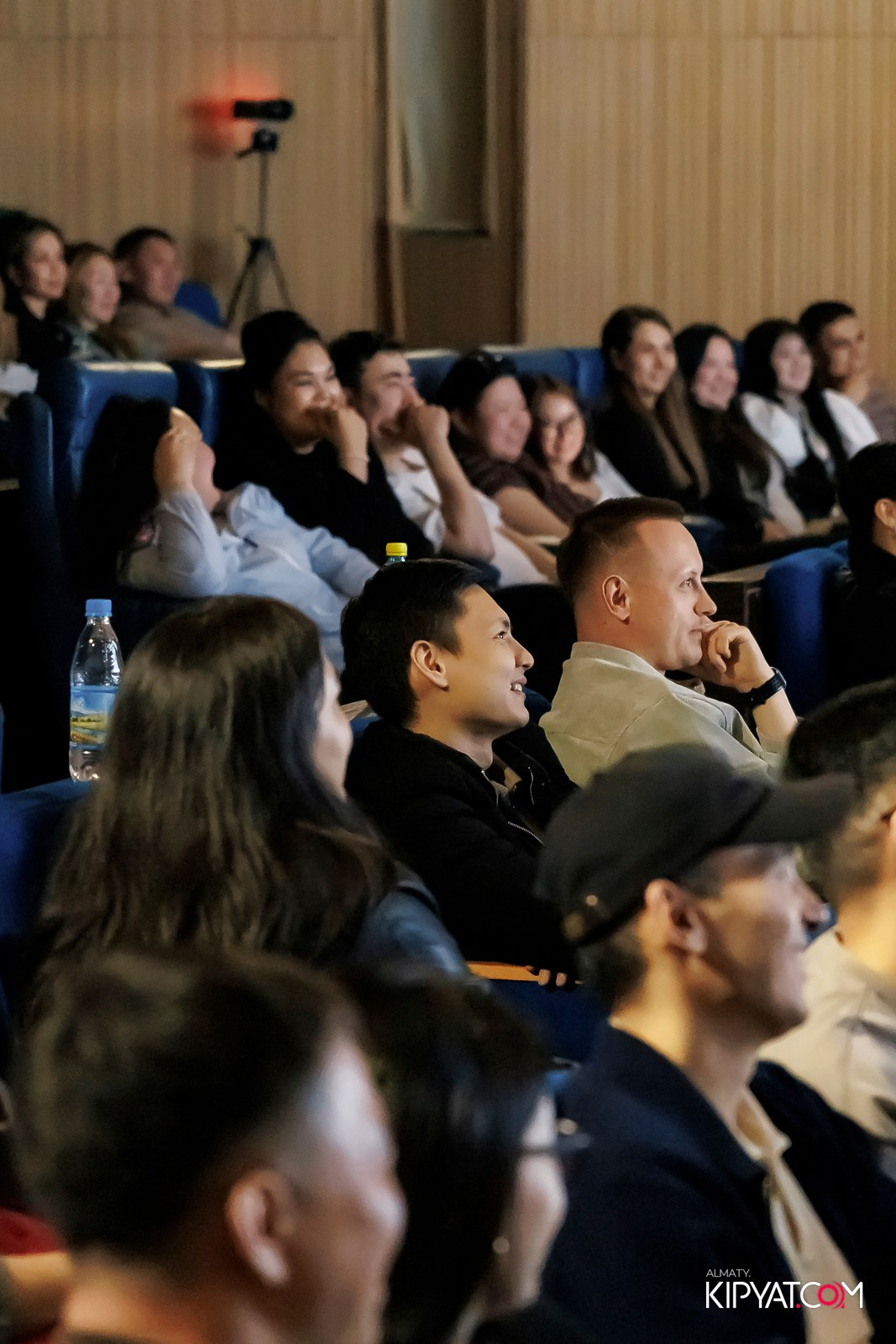 ИМПРОВИЗАЦИОННОЕ STAND UP ШОУ. КИПЯТКОМ АЛМАТЫ! Фотосъемка мероприятий в Алматы