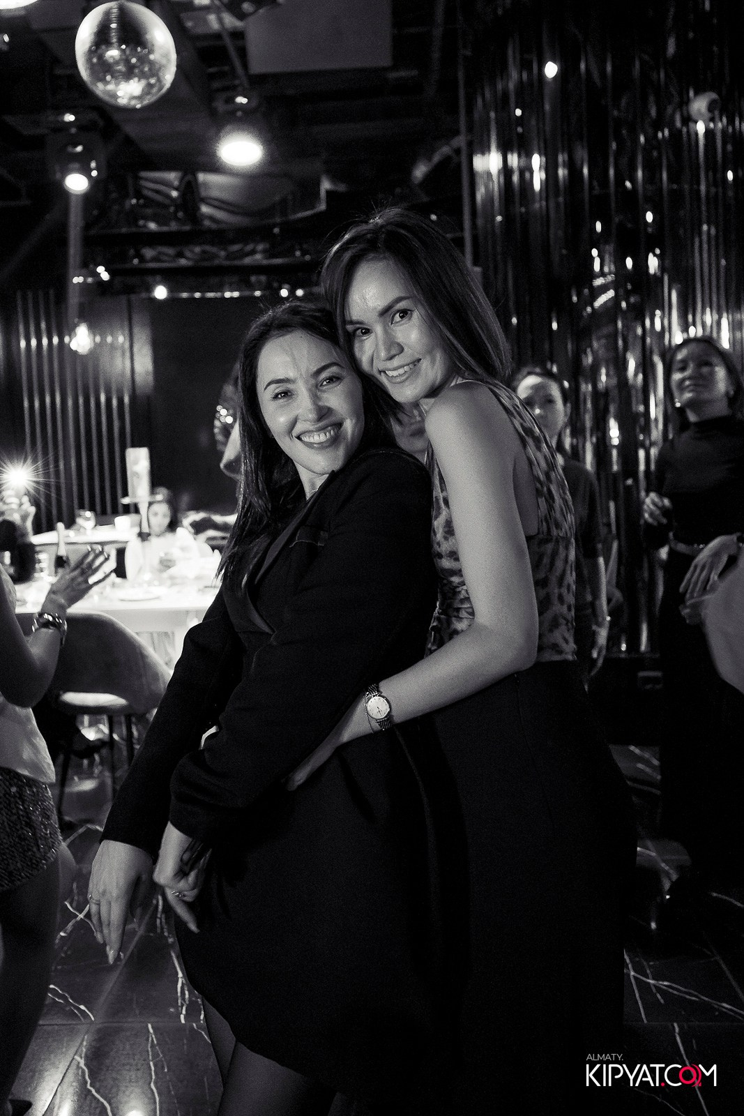 MOOD KARAOKE & TERRACE. КИПЯТКОМ АЛМАТЫ! Фотосъемка мероприятий в Алматы