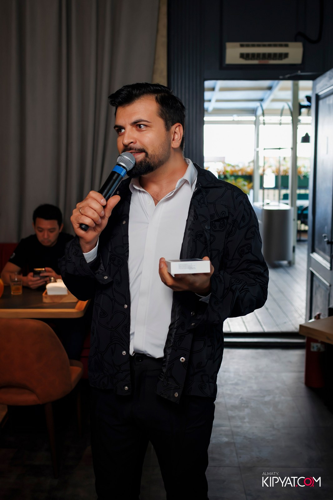 ПИНТА НА ТУЛЕБАЕВА. КИПЯТКОМ АЛМАТЫ! Фотосъемка мероприятий в Алматы