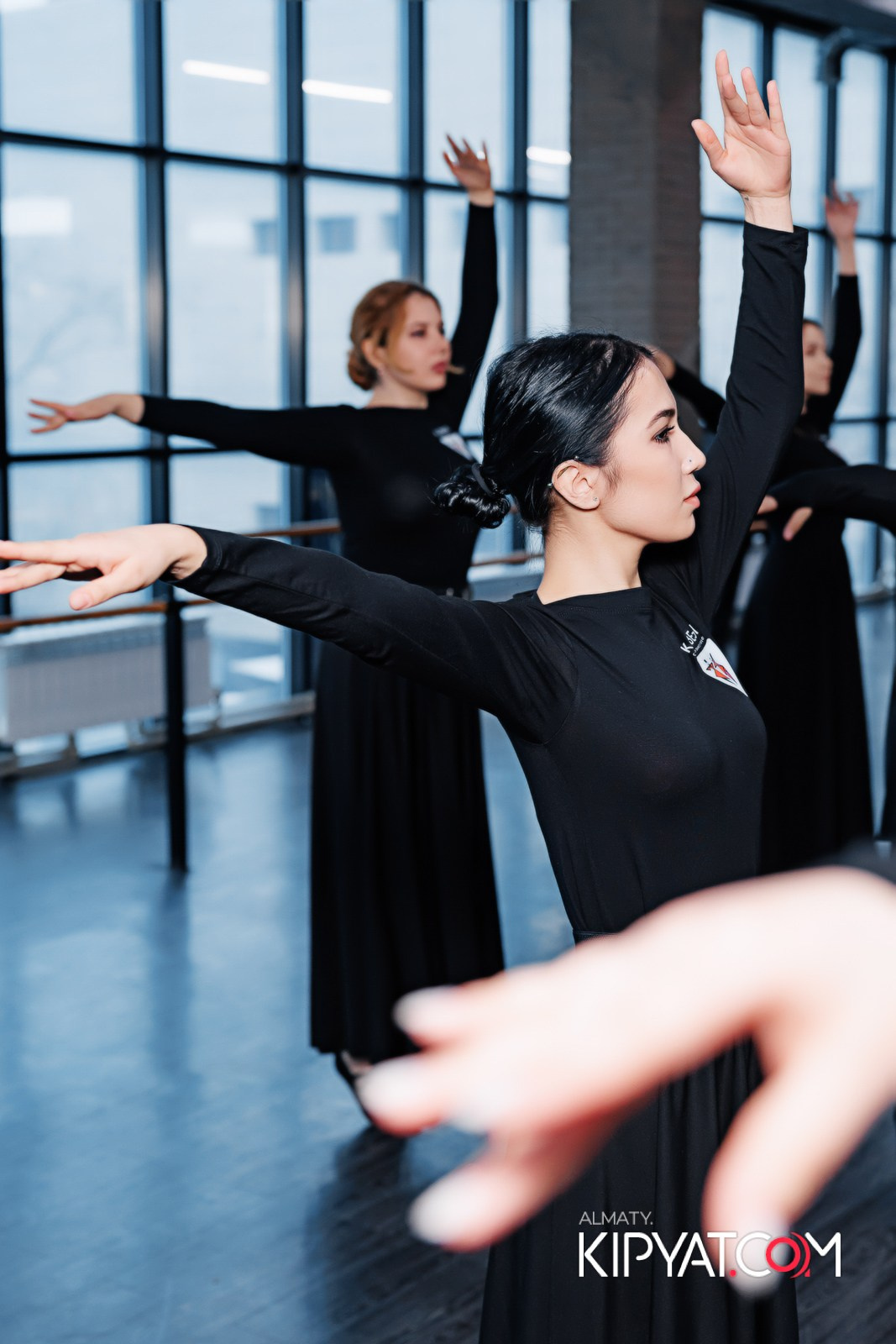 BLOCKBUSTER ТАНЦЕВАЛЬНАЯ АКАДЕМИЯ. КИПЯТКОМ АЛМАТЫ!