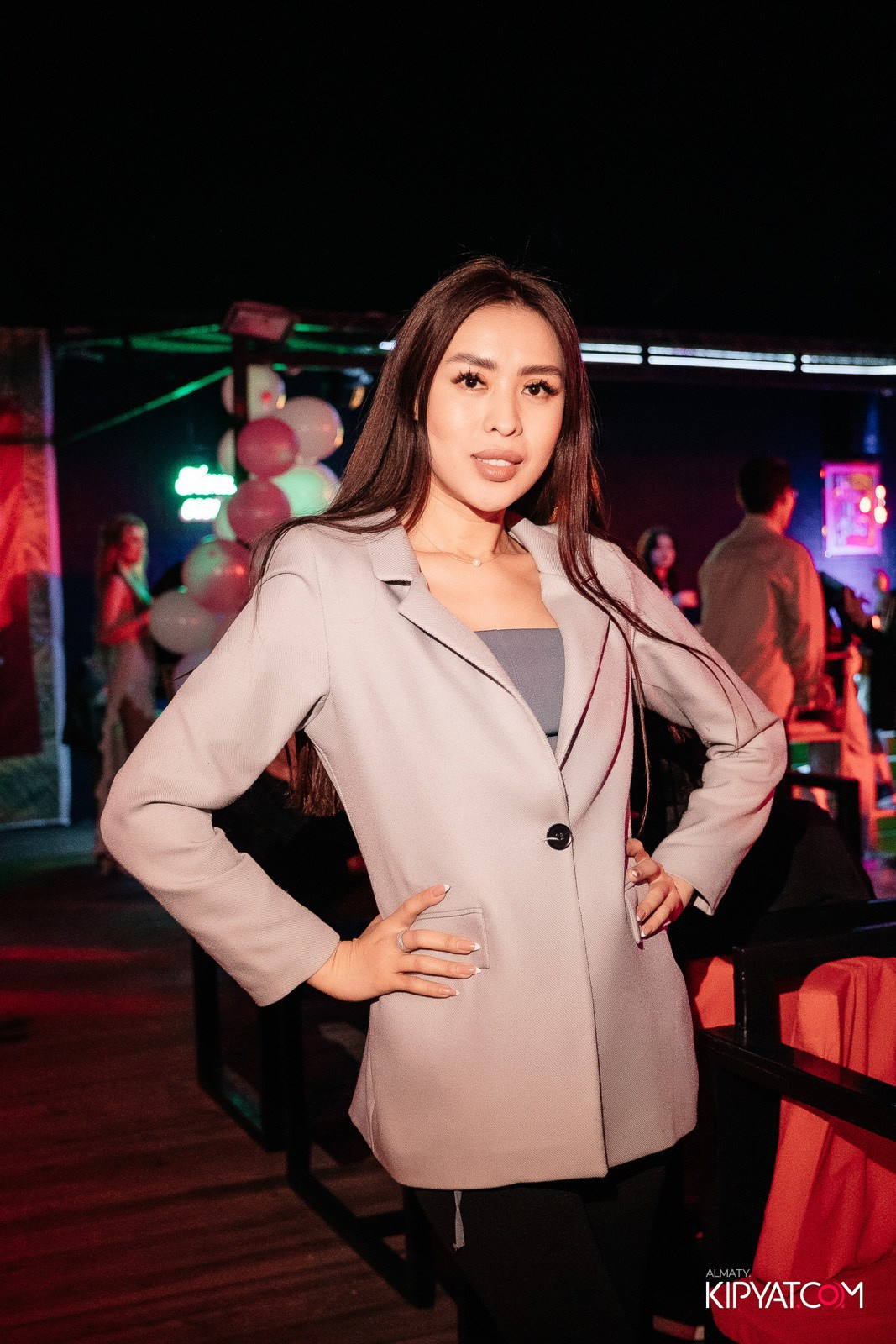 SKY BAR. КИПЯТКОМ АЛМАТЫ!