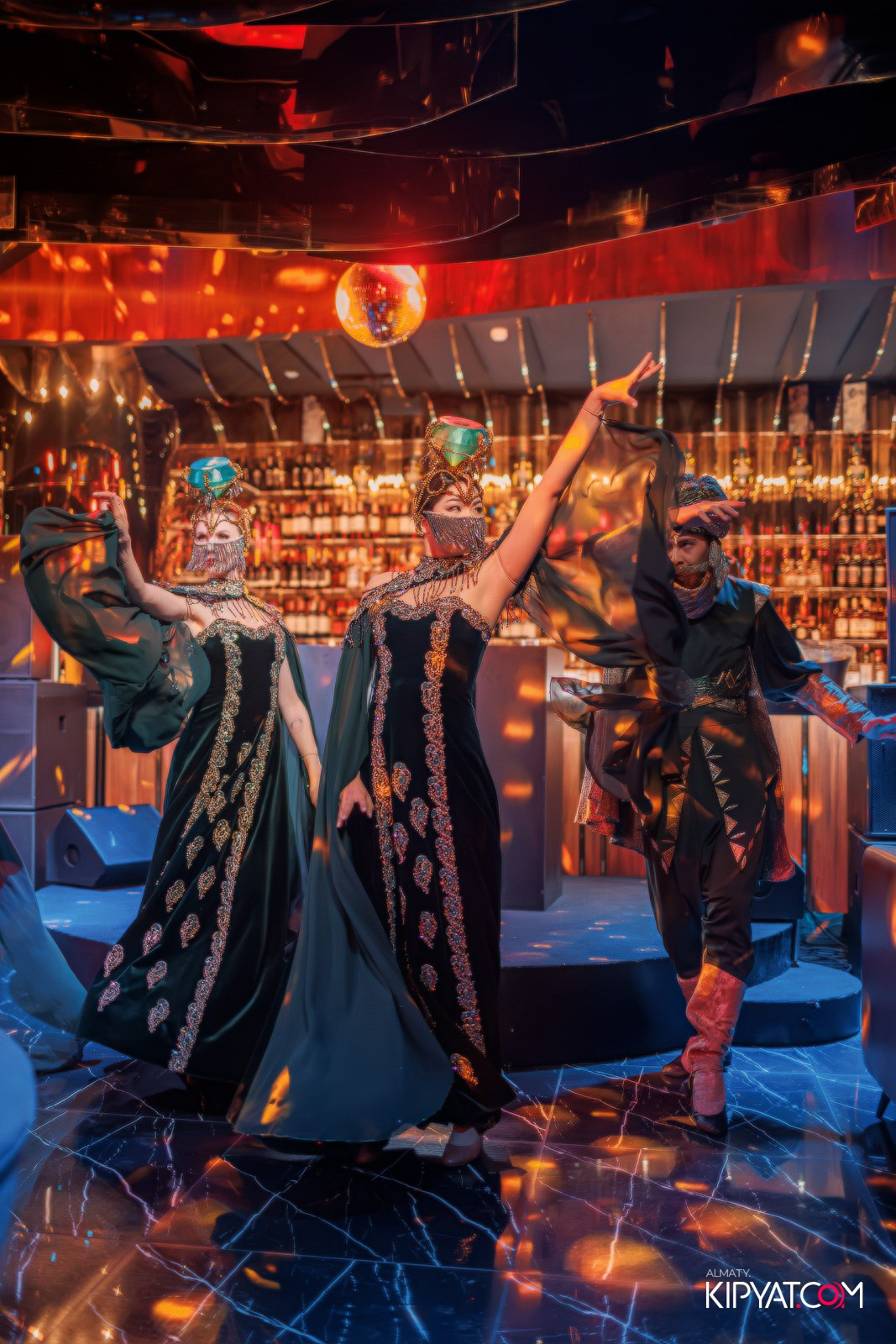 MOOD KARAOKE & TERRACE. КИПЯТКОМ АЛМАТЫ!