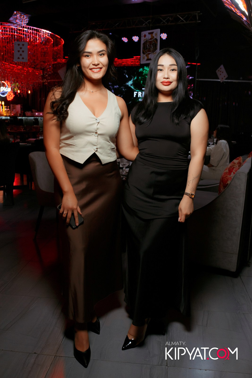 FRIENDS BAR & TERRACE. КИПЯТКОМ АЛМАТЫ!