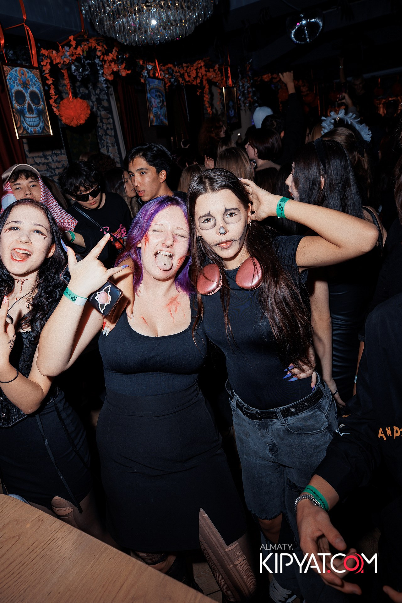 KRASNOFF PARTY ROCKY HORROR BAR. КИПЯТКОМ АЛМАТЫ!