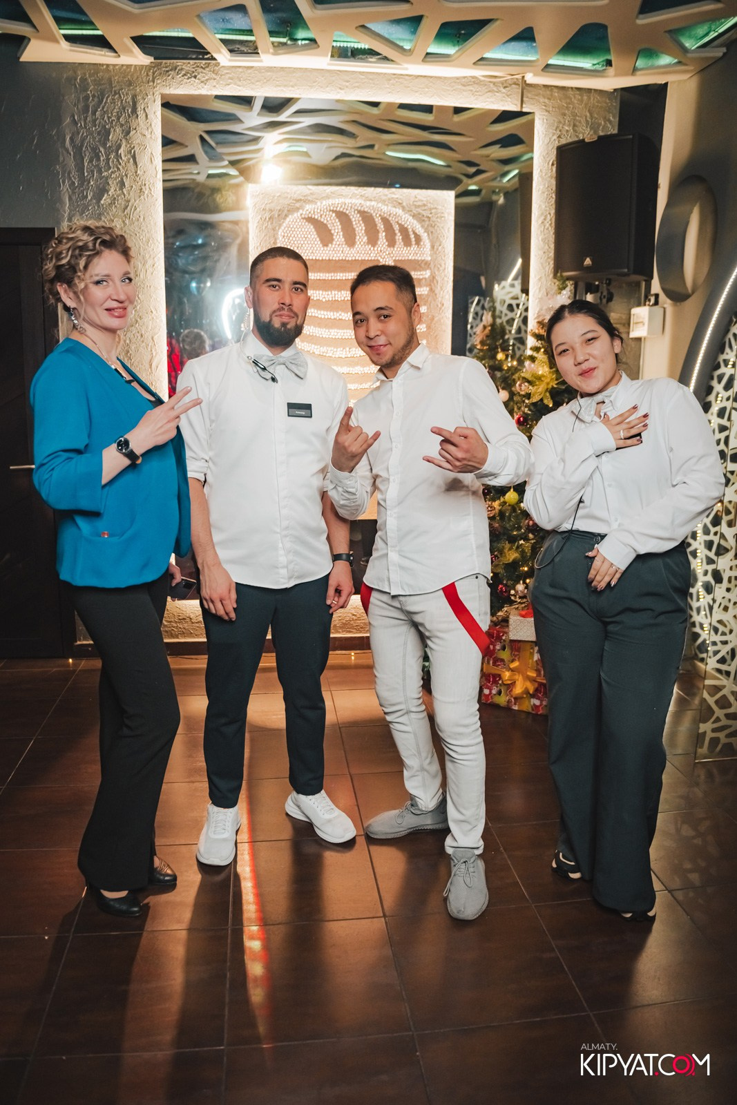 КАРАОКЕ МИКРОФОН. КИПЯТКОМ АЛМАТЫ!