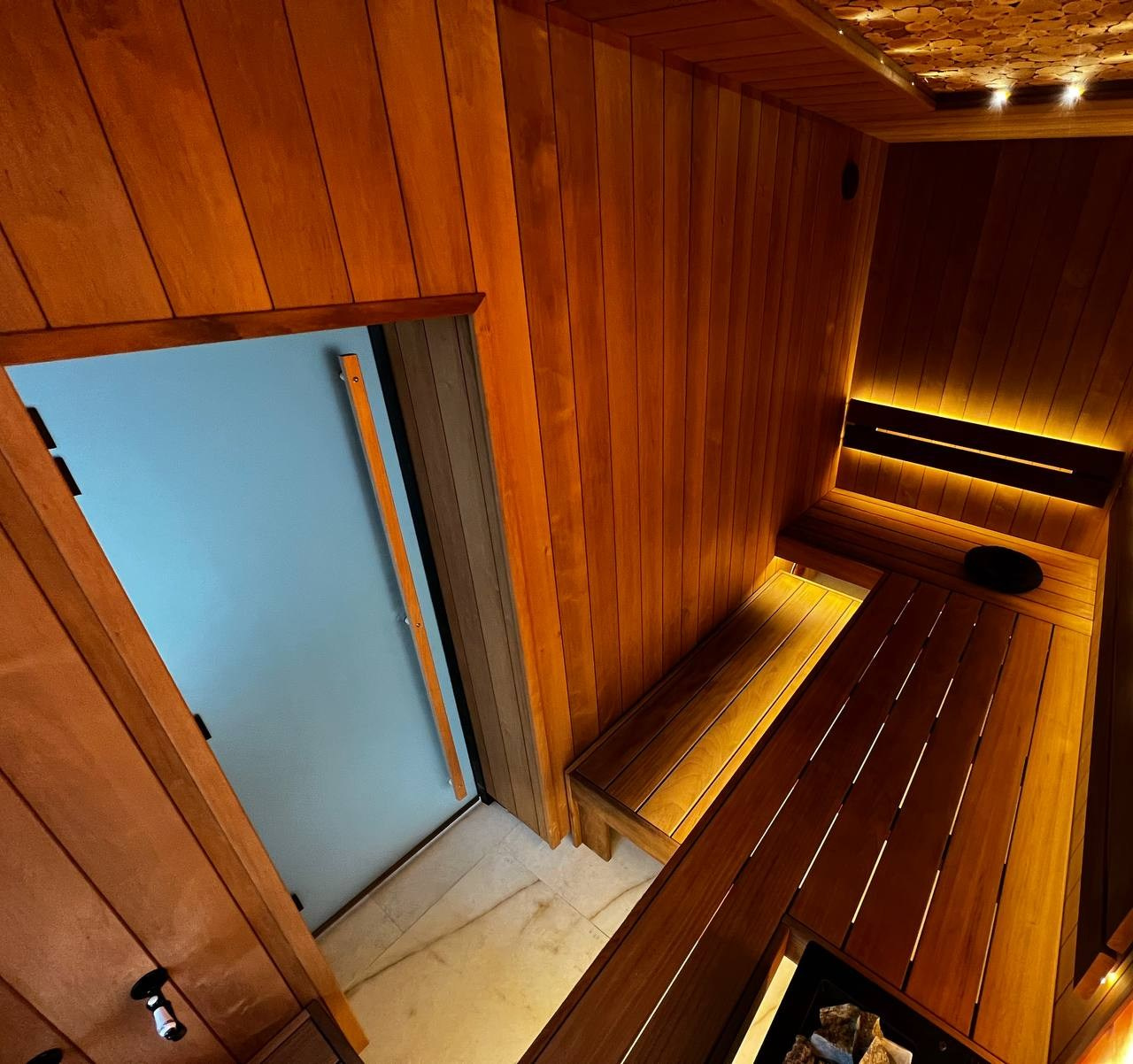 Печи Горбунова выдали нам на реализацию очень красивый и технологичный проект в Заречье. Вид имеет, но мы так делать не рекомендуем. SaunaTopMasters