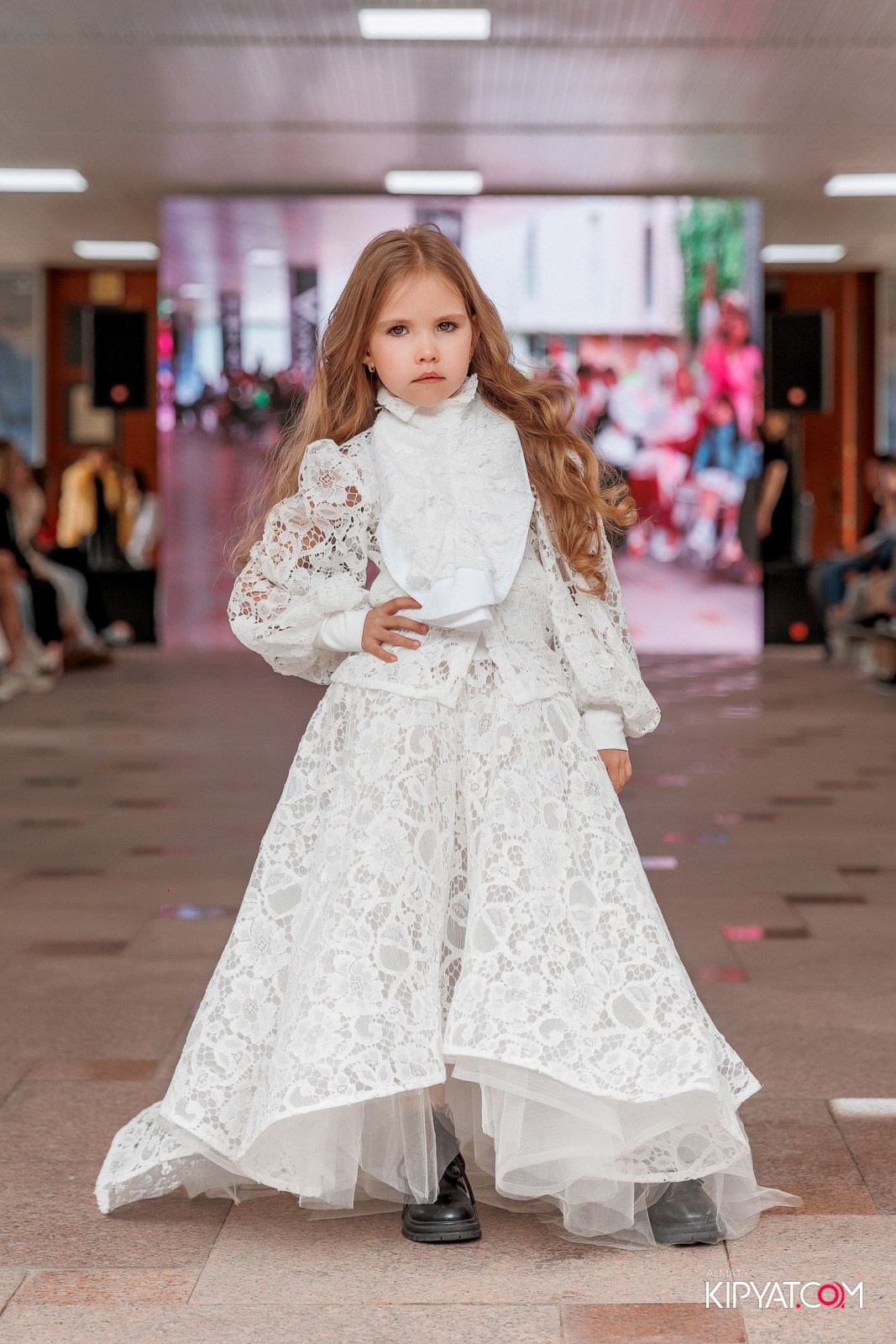 JUNIOR FASHION SHOW. КИПЯТКОМ АЛМАТЫ!