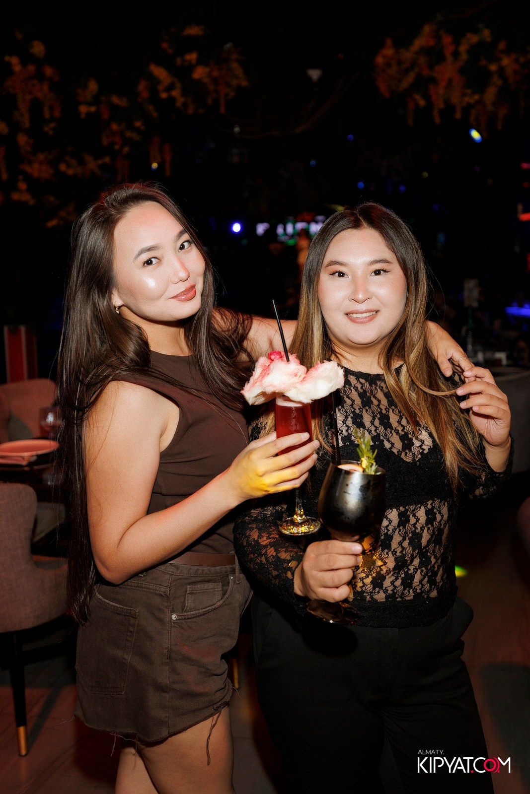 FRIENDS BAR & TERRACE. КИПЯТКОМ АЛМАТЫ! Фотосъемка мероприятий в Алматы