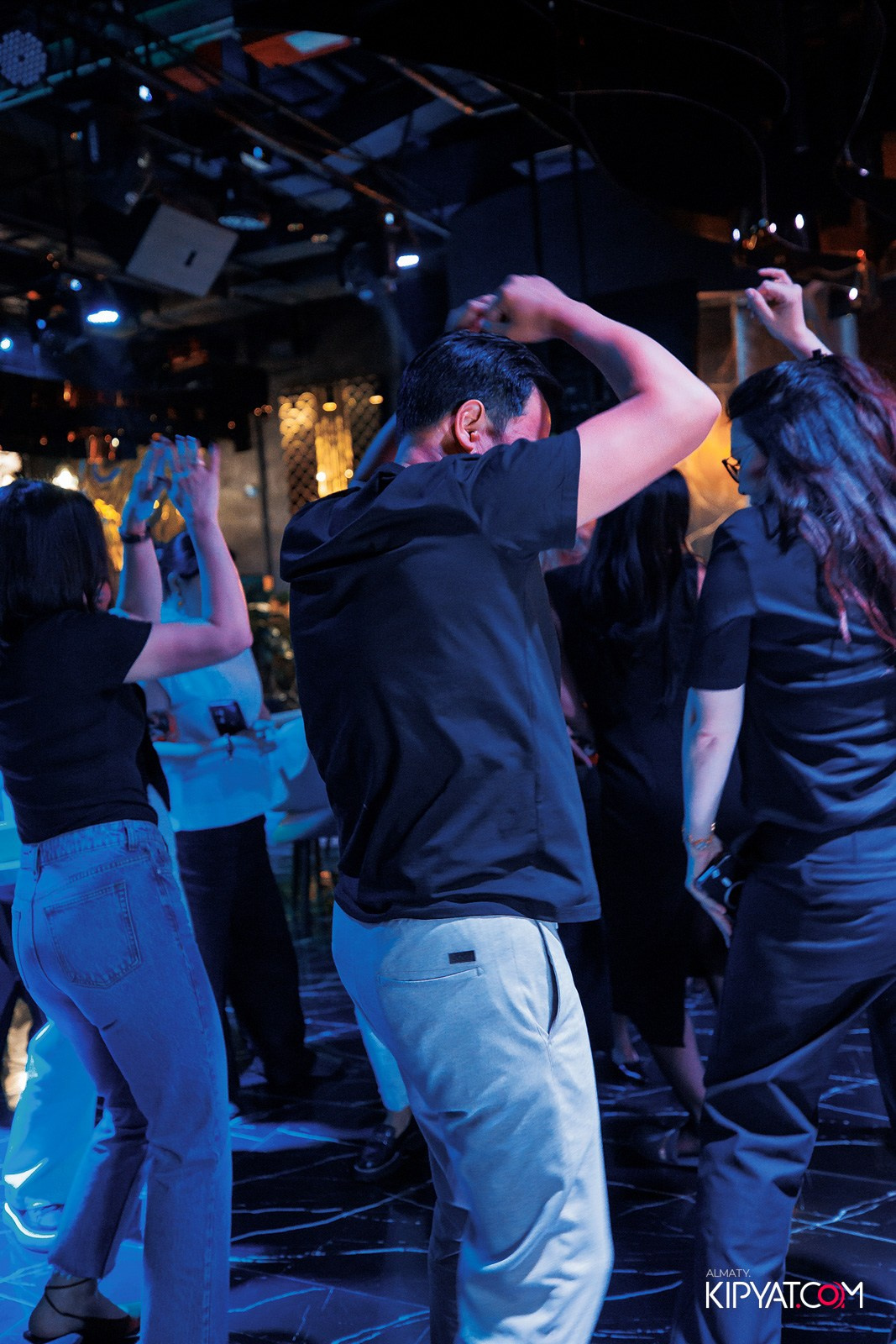 MOOD KARAOKE & TERRACE. КИПЯТКОМ АЛМАТЫ!
