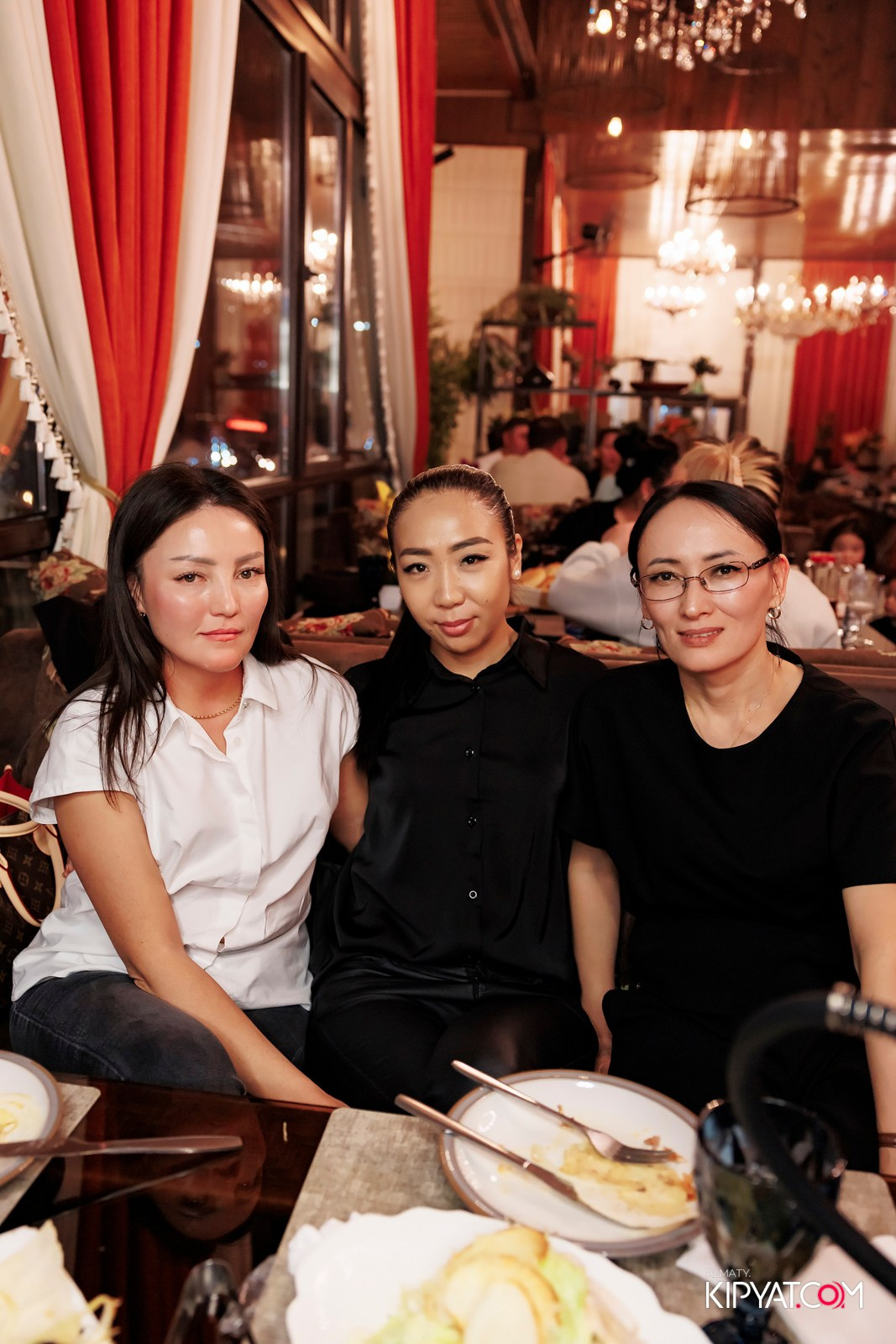 РЕСТОРАН ВЕСЕЛИДЗЕ НА ШАЛЯПИНА. КИПЯТКОМ АЛМАТЫ!